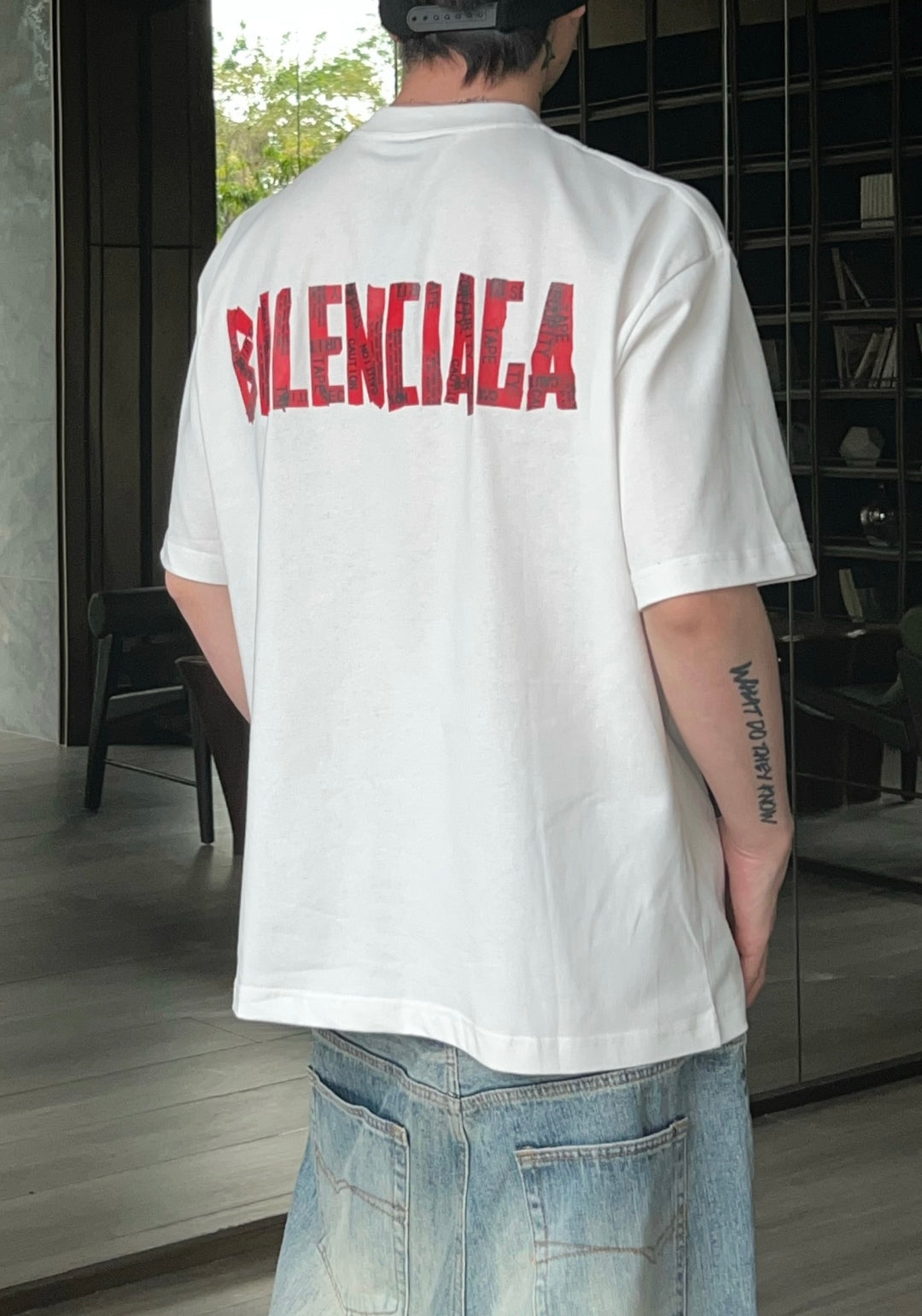 BALENC* security tape logo T-shirt Large Fit