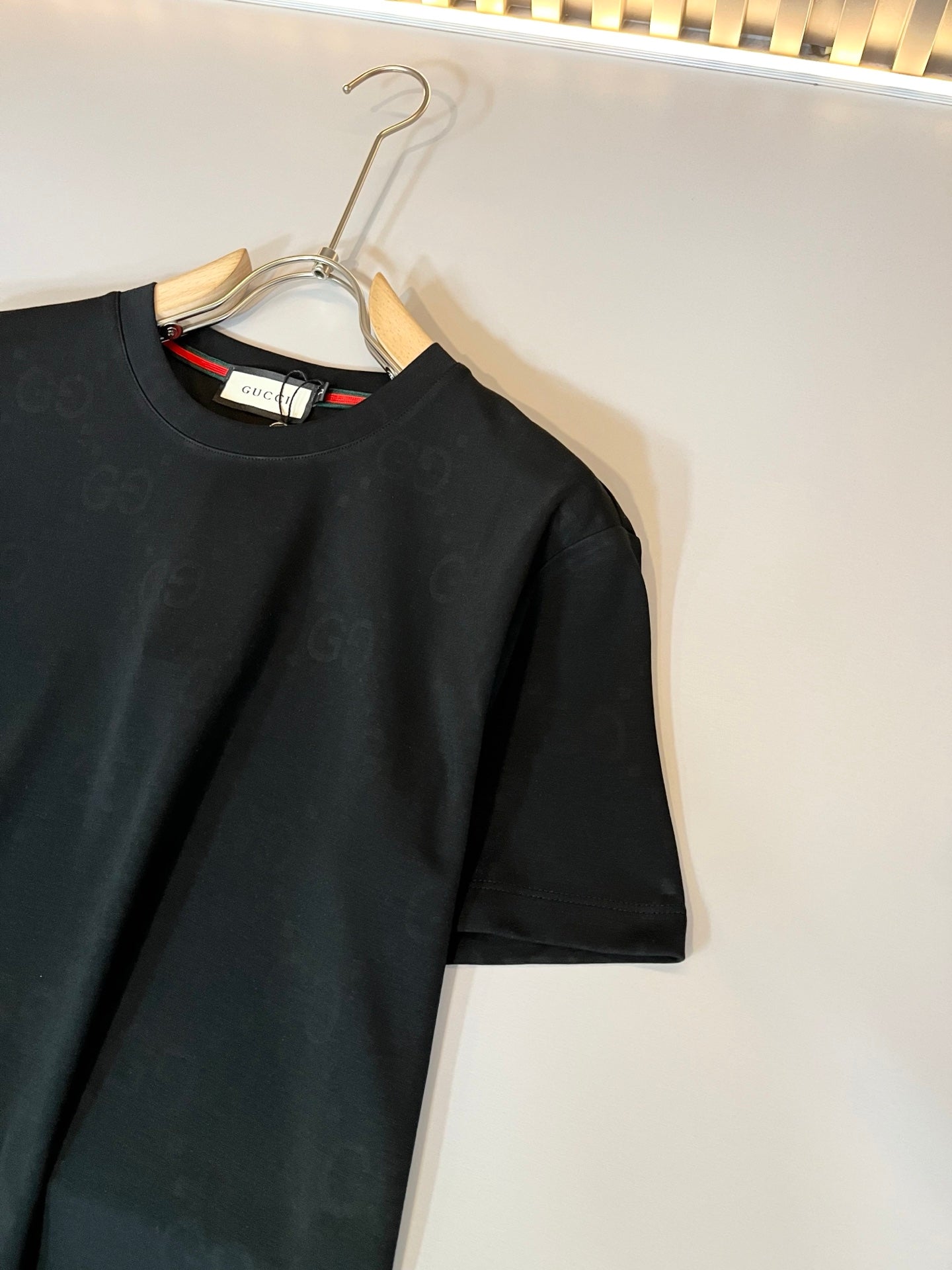 GUC* 2025ss new cotton t-shirt dark pattern logo