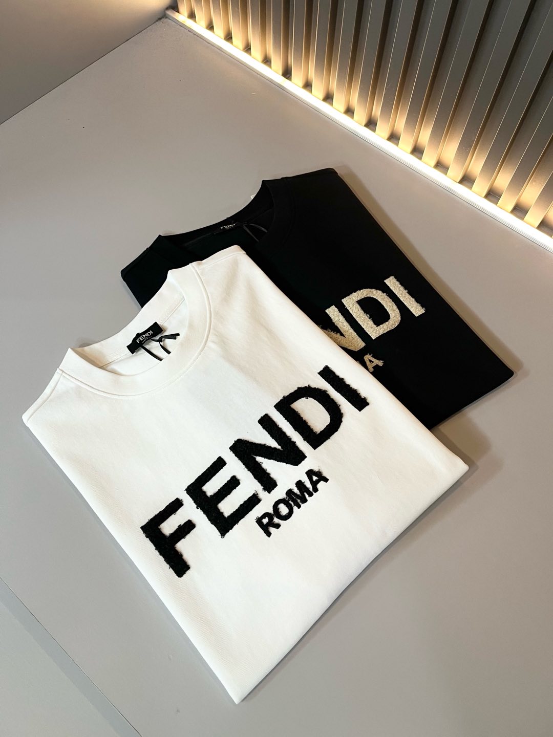 FEND1 2025ss letter logo embroidered t-shirt