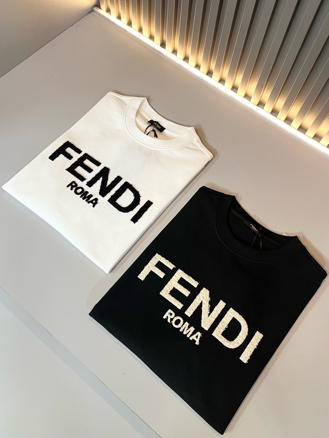 FEND1 2025ss letter logo embroidered t-shirt