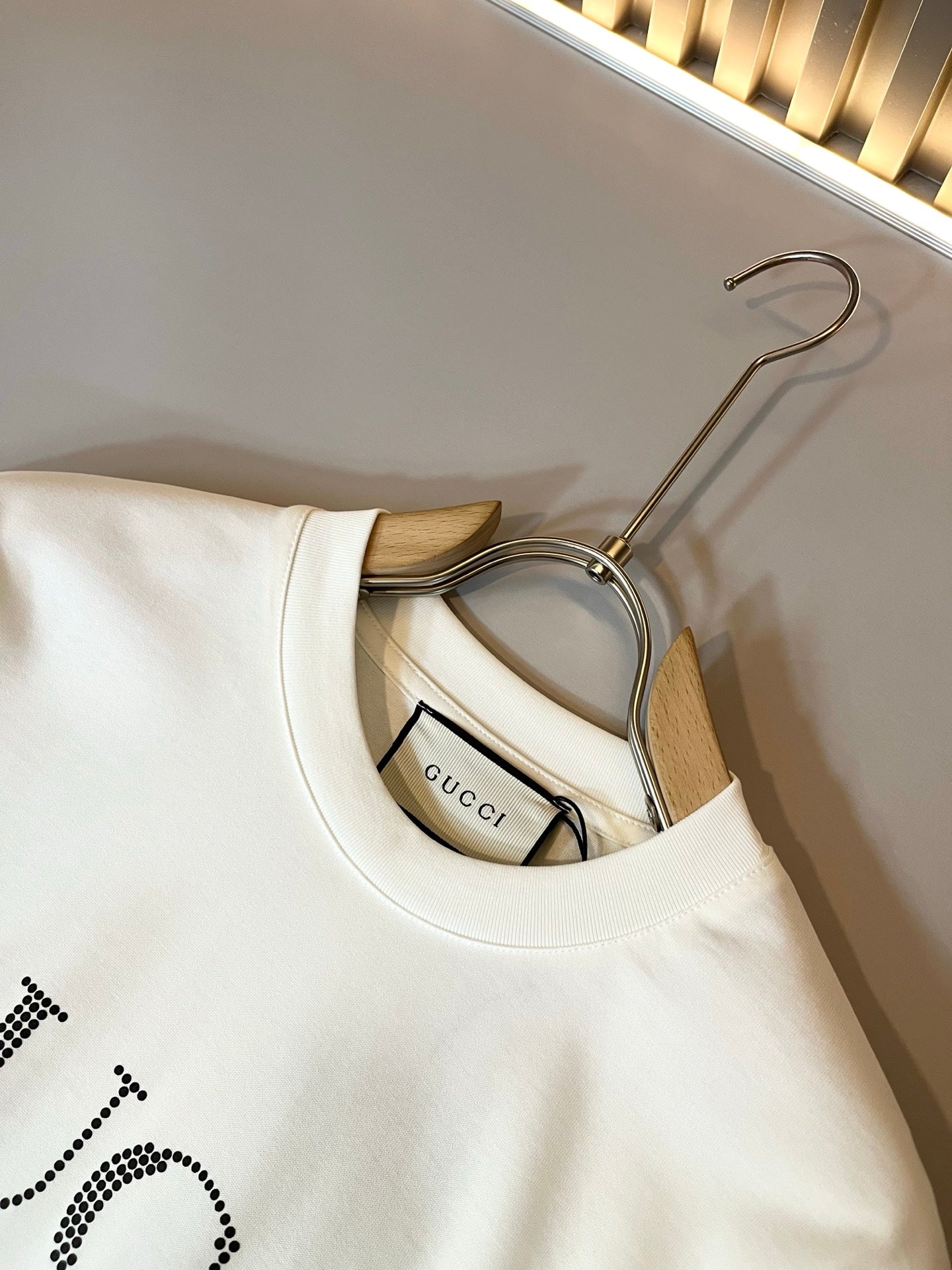 GUC* 2025ss new cotton t-shirt embossed logo