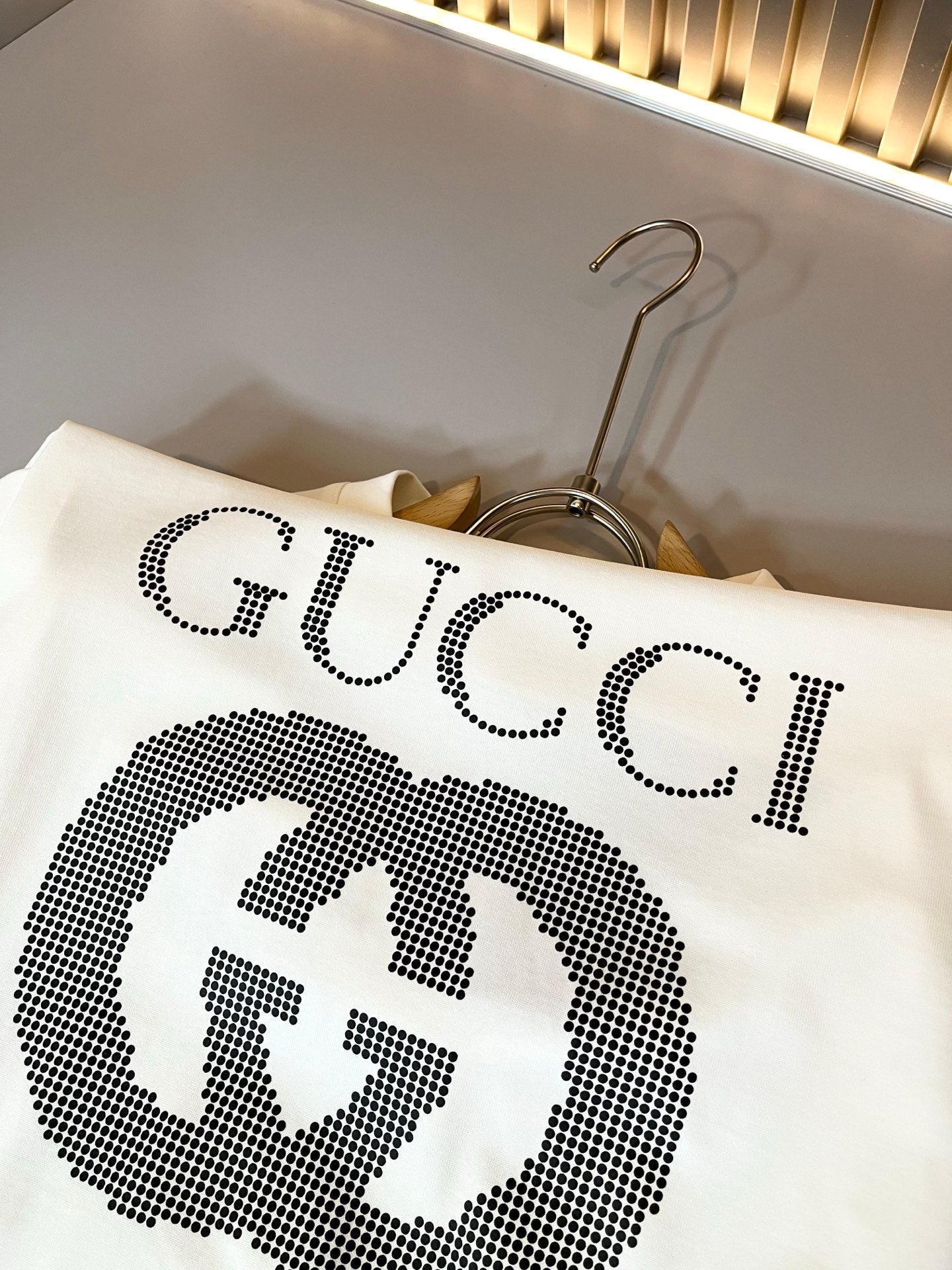 GUC* 2025ss new cotton t-shirt embossed logo