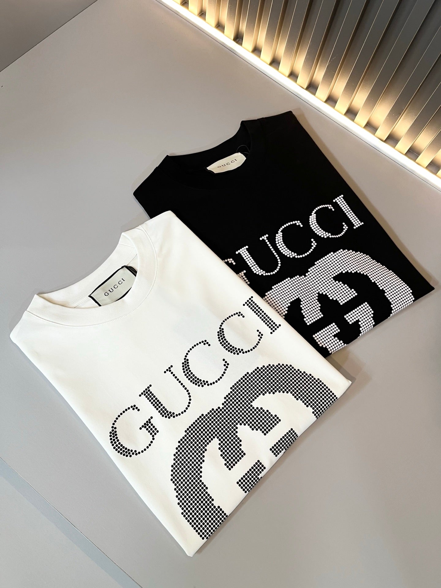 GUC* 2025ss new cotton t-shirt embossed logo