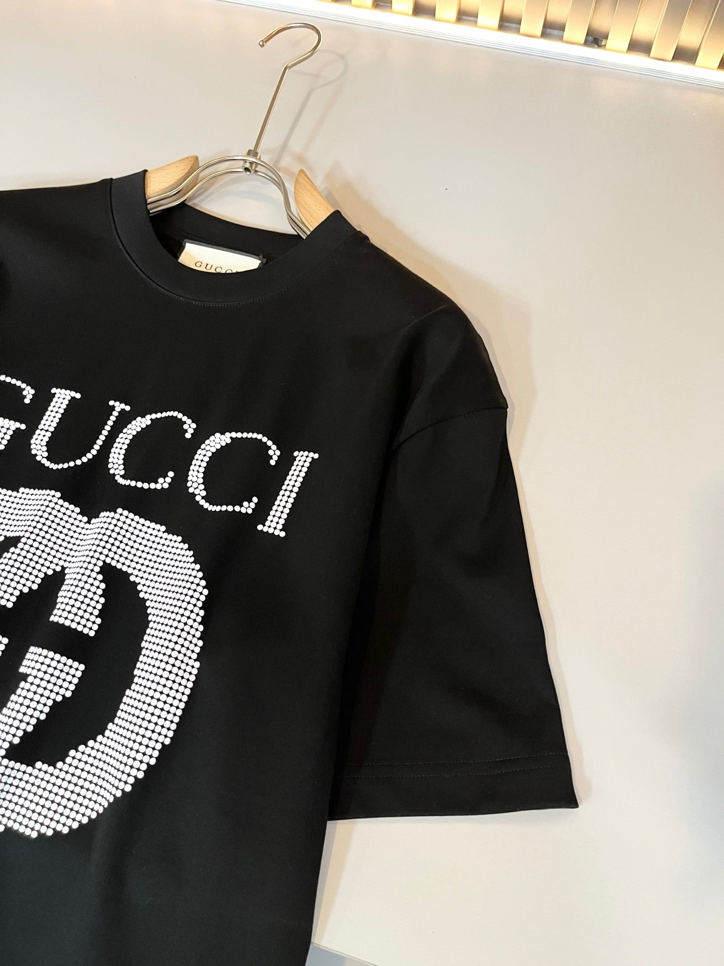 GUC* 2025ss new cotton t-shirt embossed logo