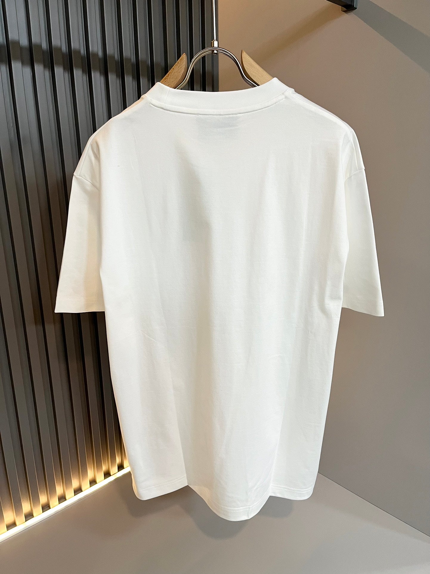 GUC* new cotton t-shirt embossed logo