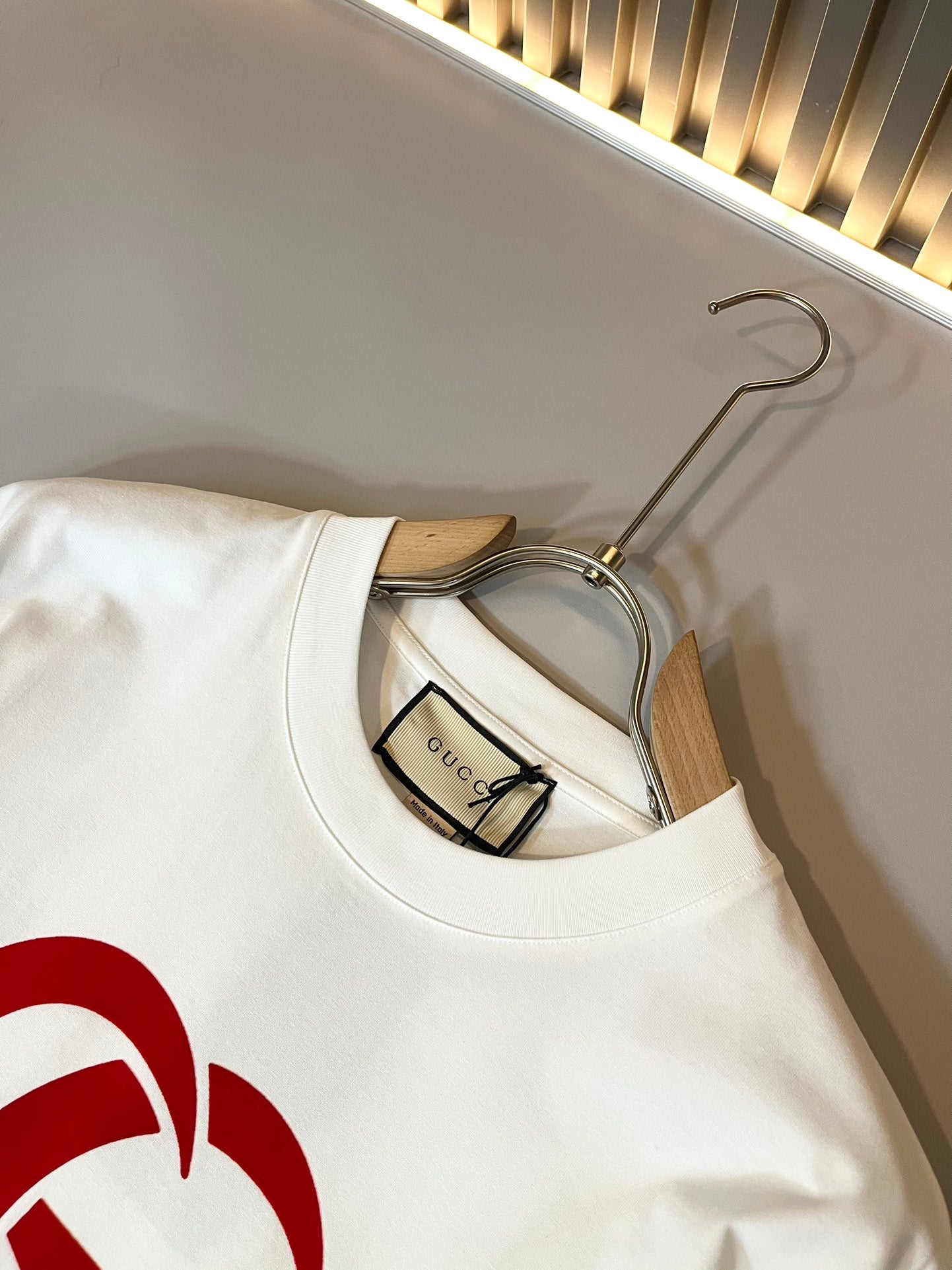GUC* new cotton t-shirt embossed logo