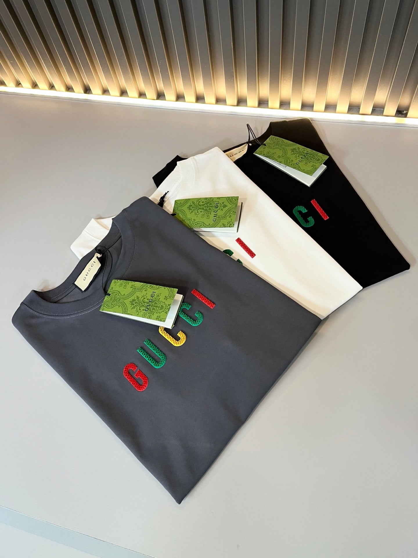GUC* new cotton t-shirt embossed logo