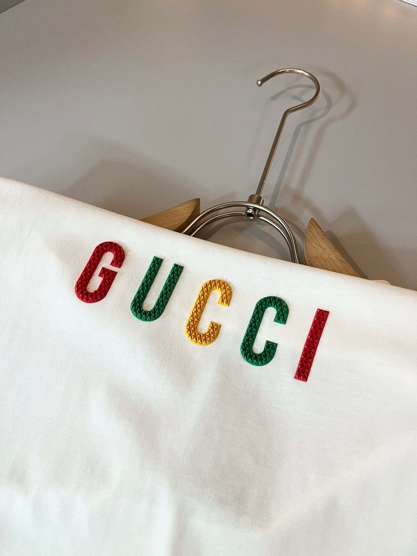 GUC* new cotton t-shirt embossed logo