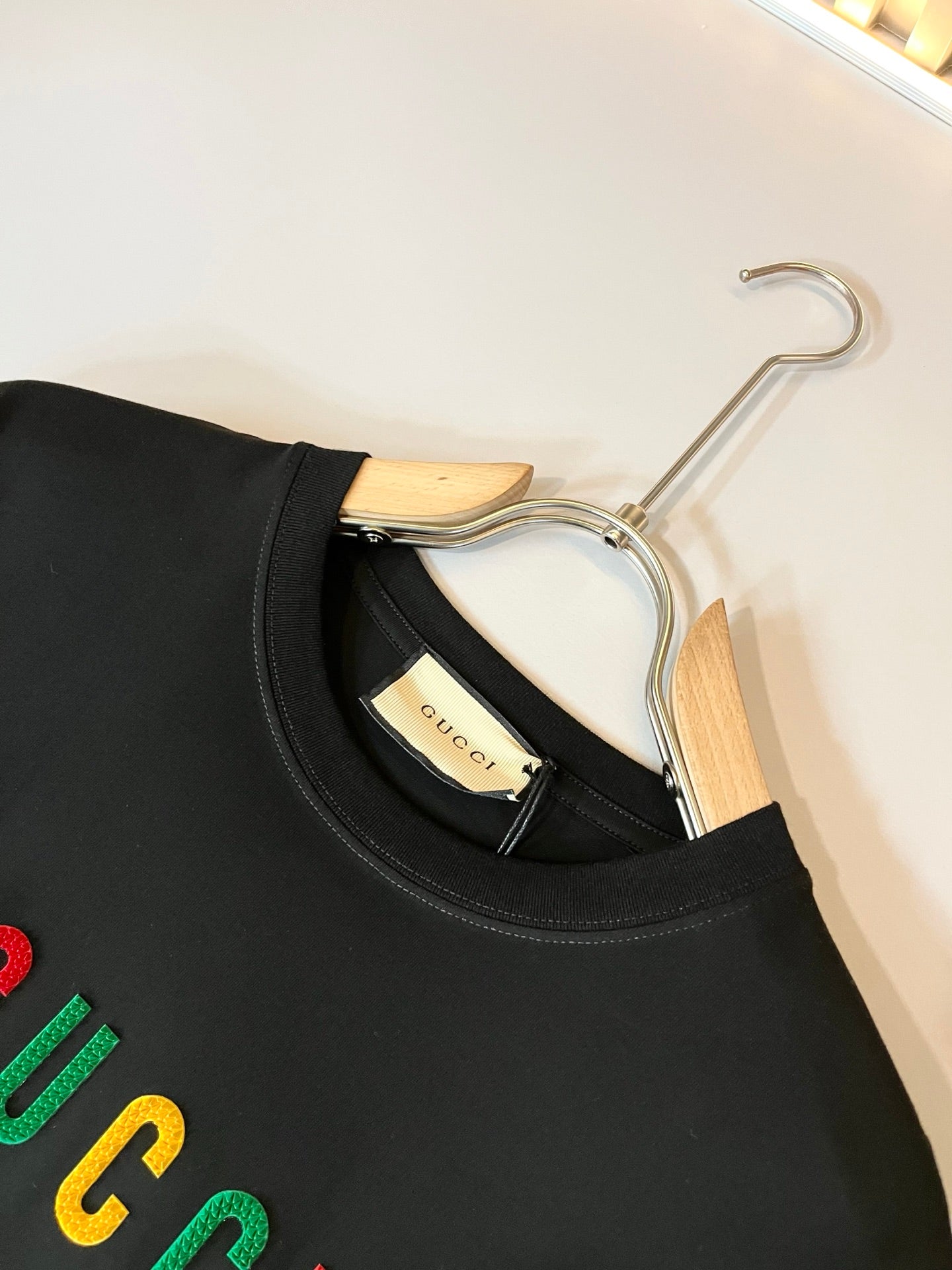 GUC* new cotton t-shirt embossed logo