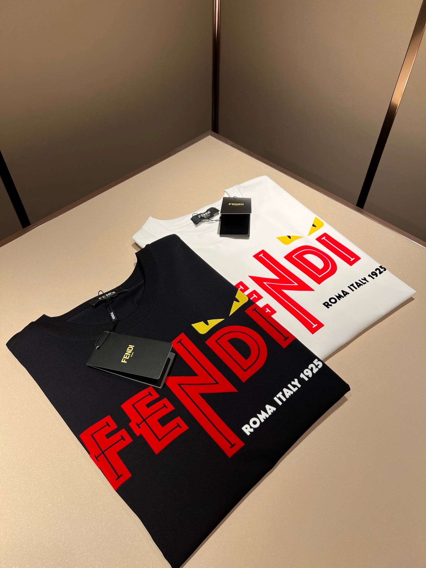 FEND1 2025ss embroidered logo t-hirt