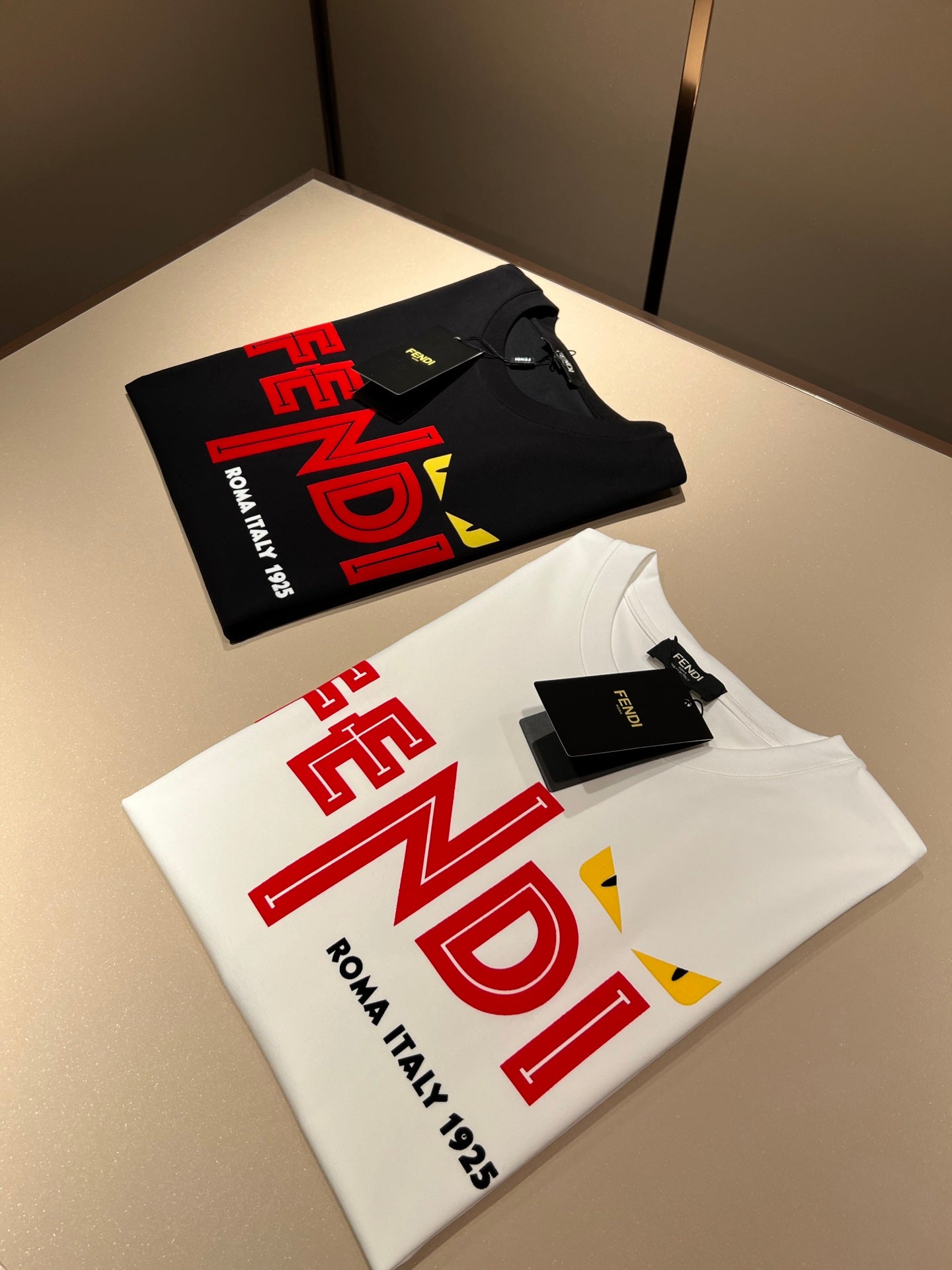 FEND1 2025ss embroidered logo t-hirt