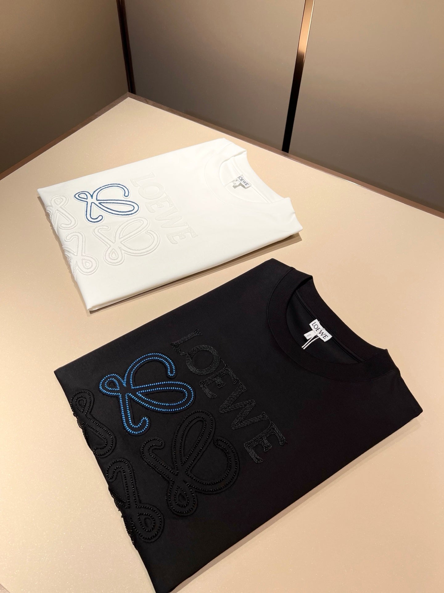 LOE*W 2025ss new embroidered logo -shirt