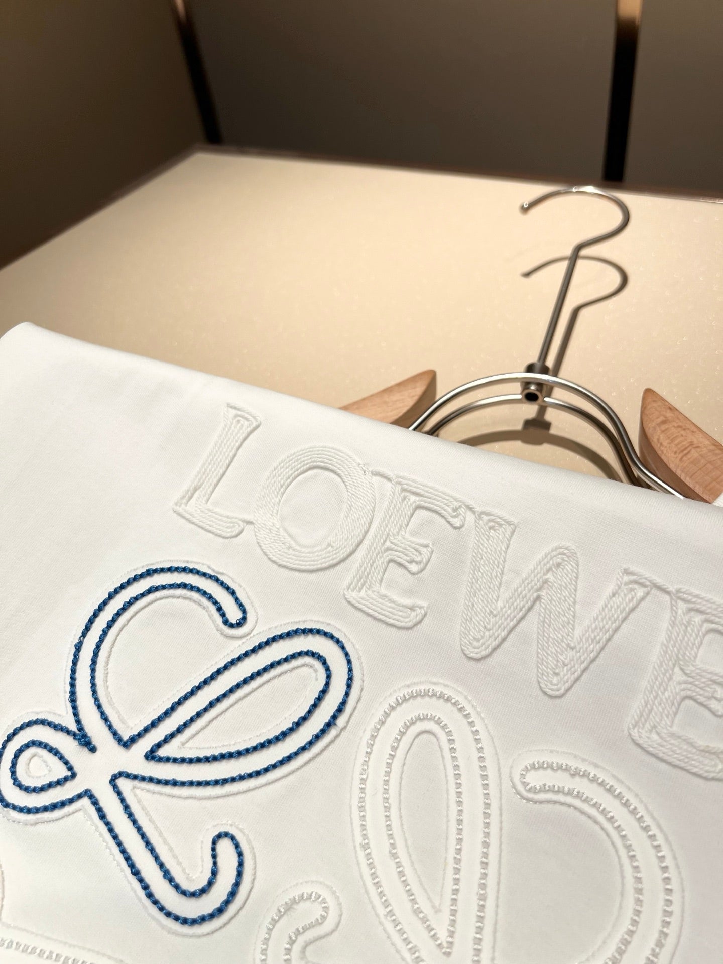 LOE*W 2025ss new embroidered logo -shirt
