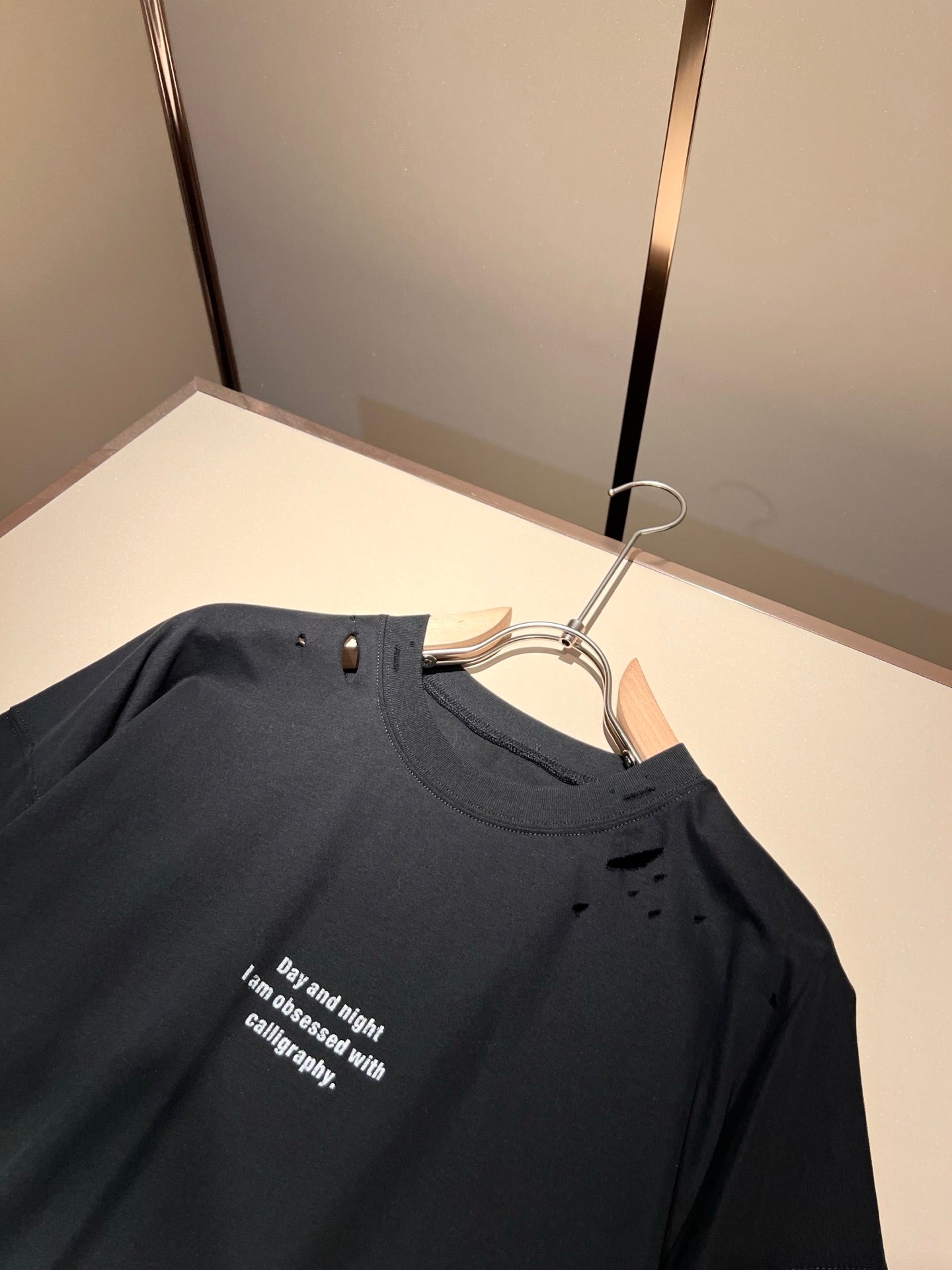 DIO* 2025ss new ripped casual t-shirt
