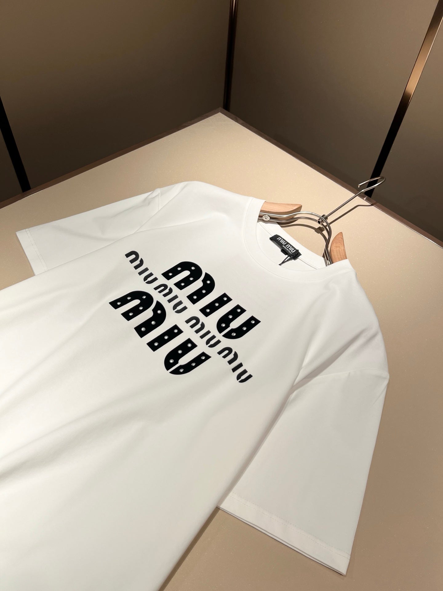 M1UM1U 2025ss laminated cotton t-shirt