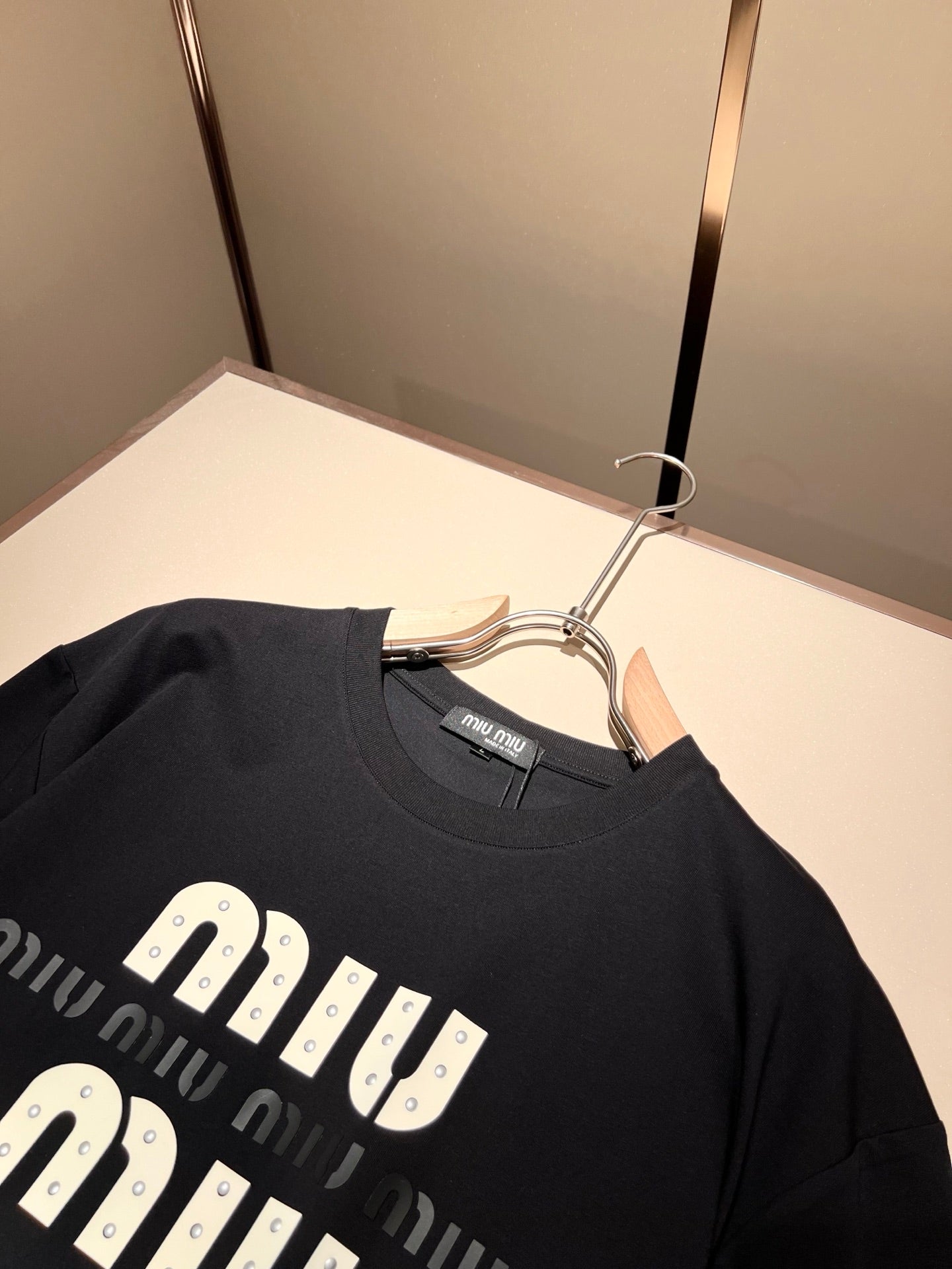 M1UM1U 2025ss laminated cotton t-shirt