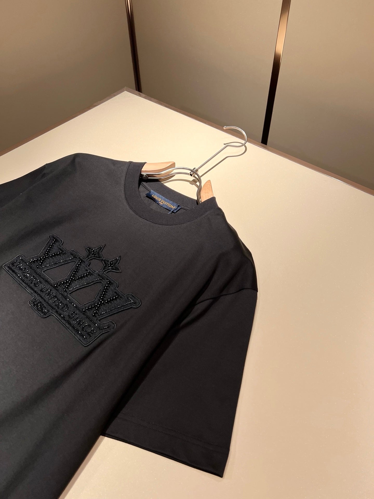 LOUI*V 2025ss embroidered logo cotton t-shirt
