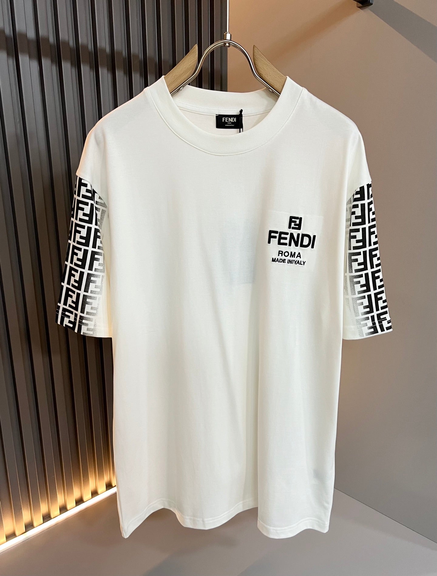 FEND1 embroidered logo cotton t-shirt