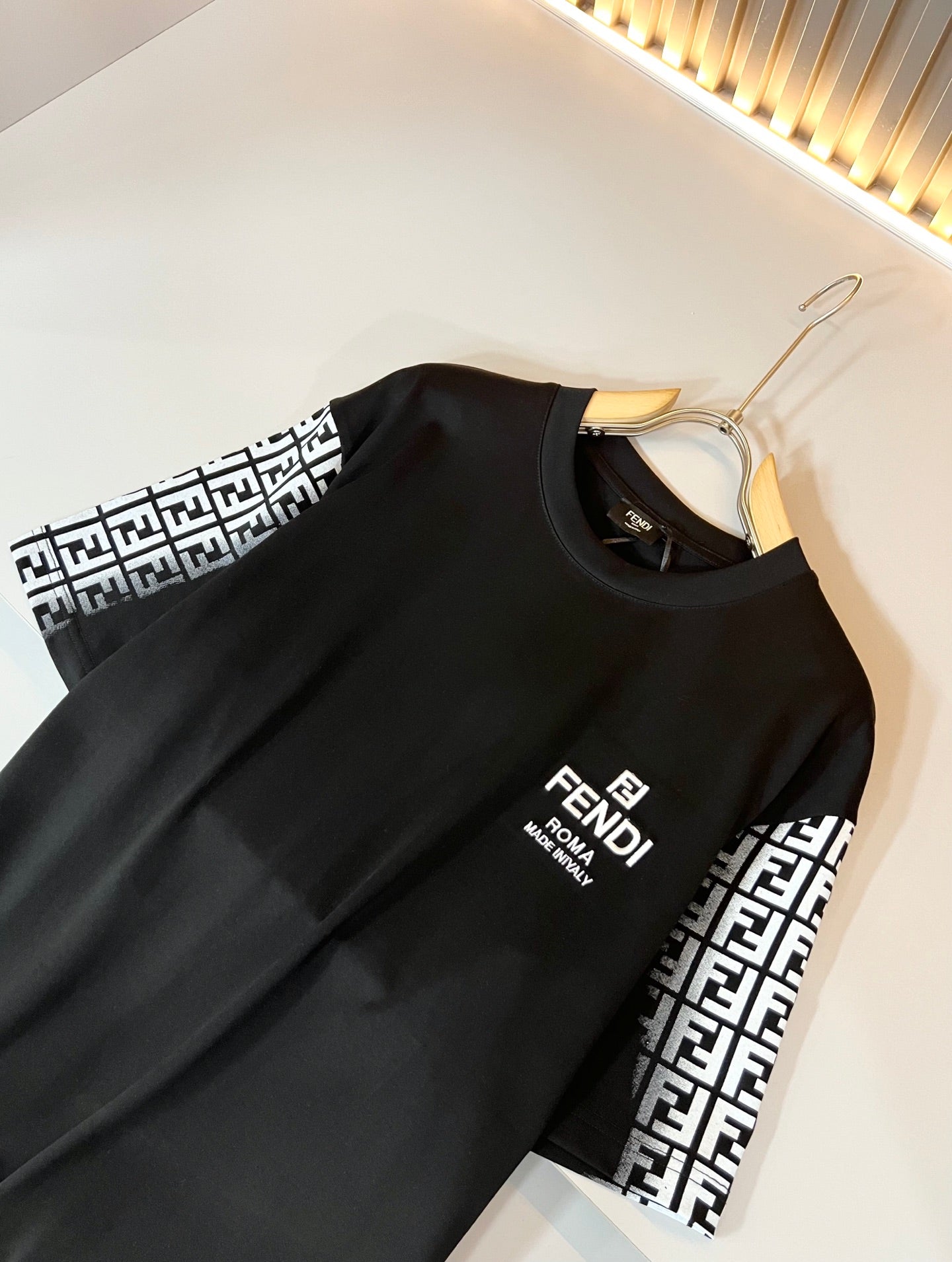 FEND1 embroidered logo cotton t-shirt