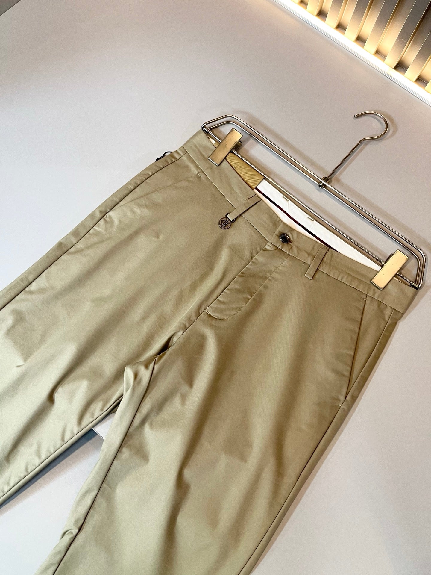 BURB* cotton blend casual trousers