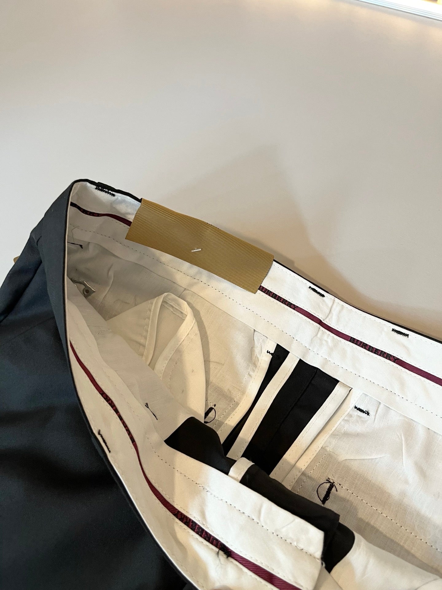 BURB* cotton blend casual trousers