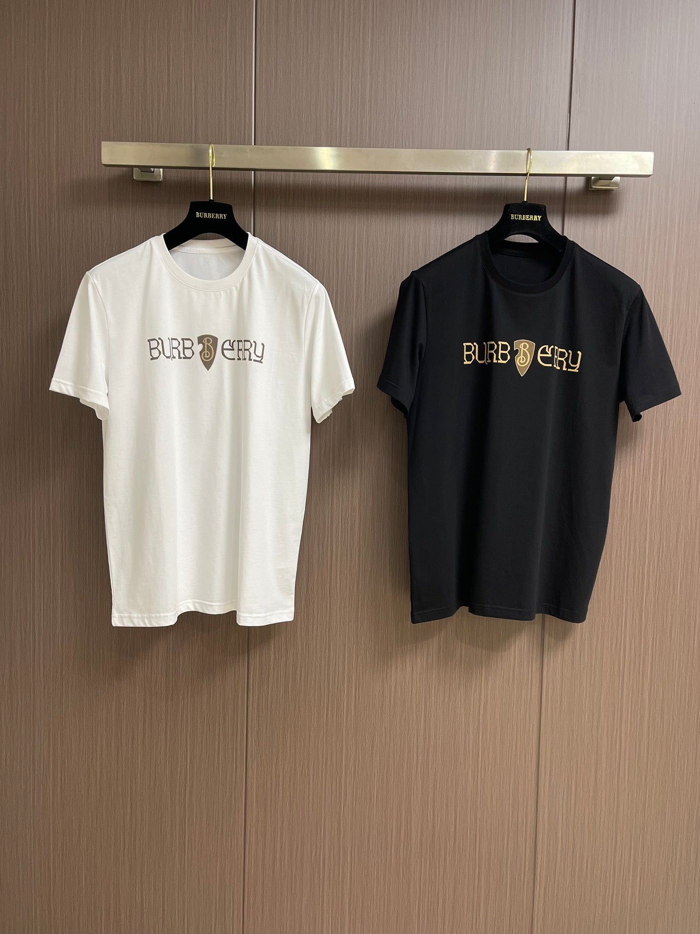 BURB* B shield cotton T-shirt