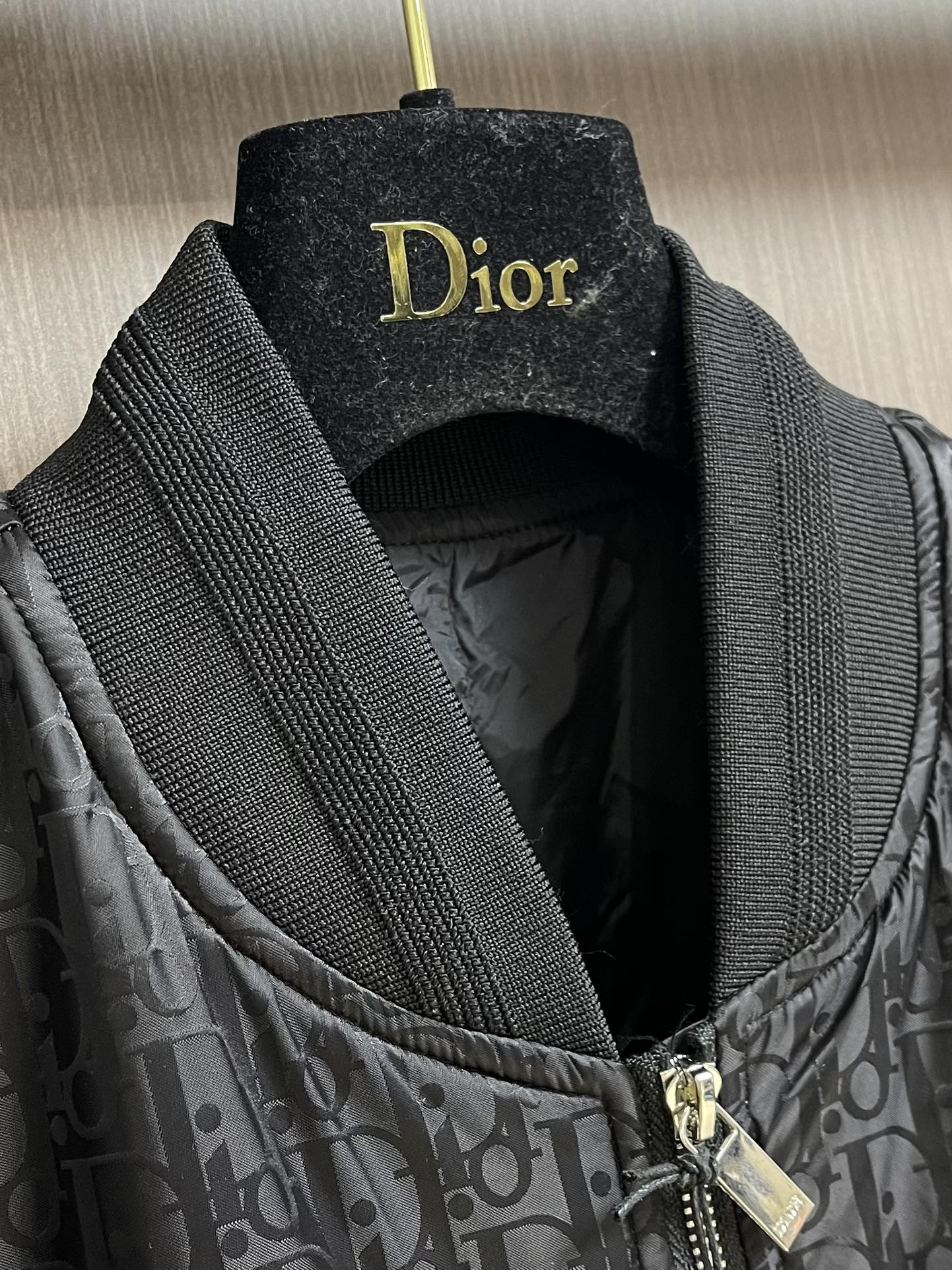 DIO* Technical Jacquard Oblique bomber jacket