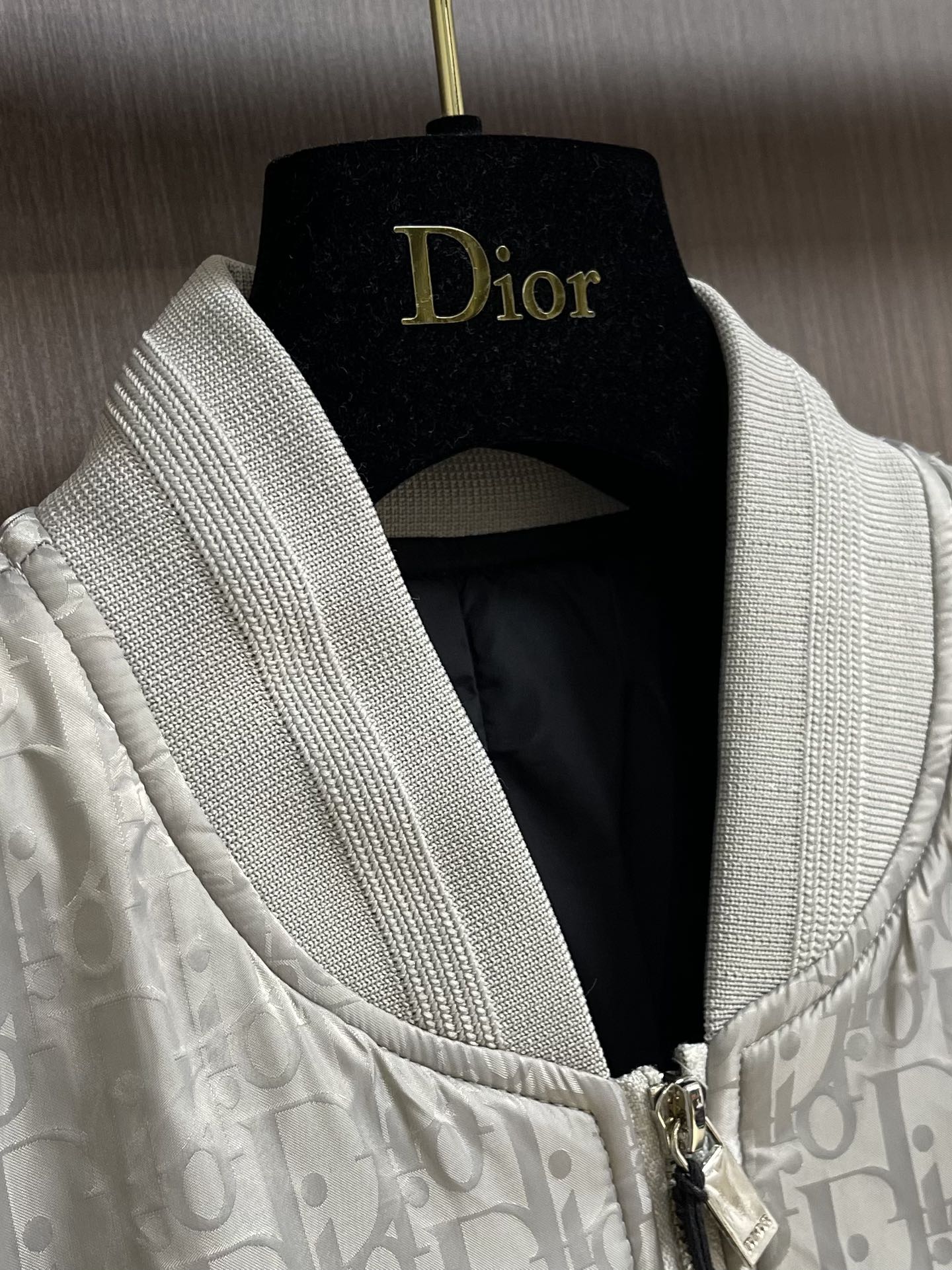 DIO* Technical Jacquard Oblique bomber jacket