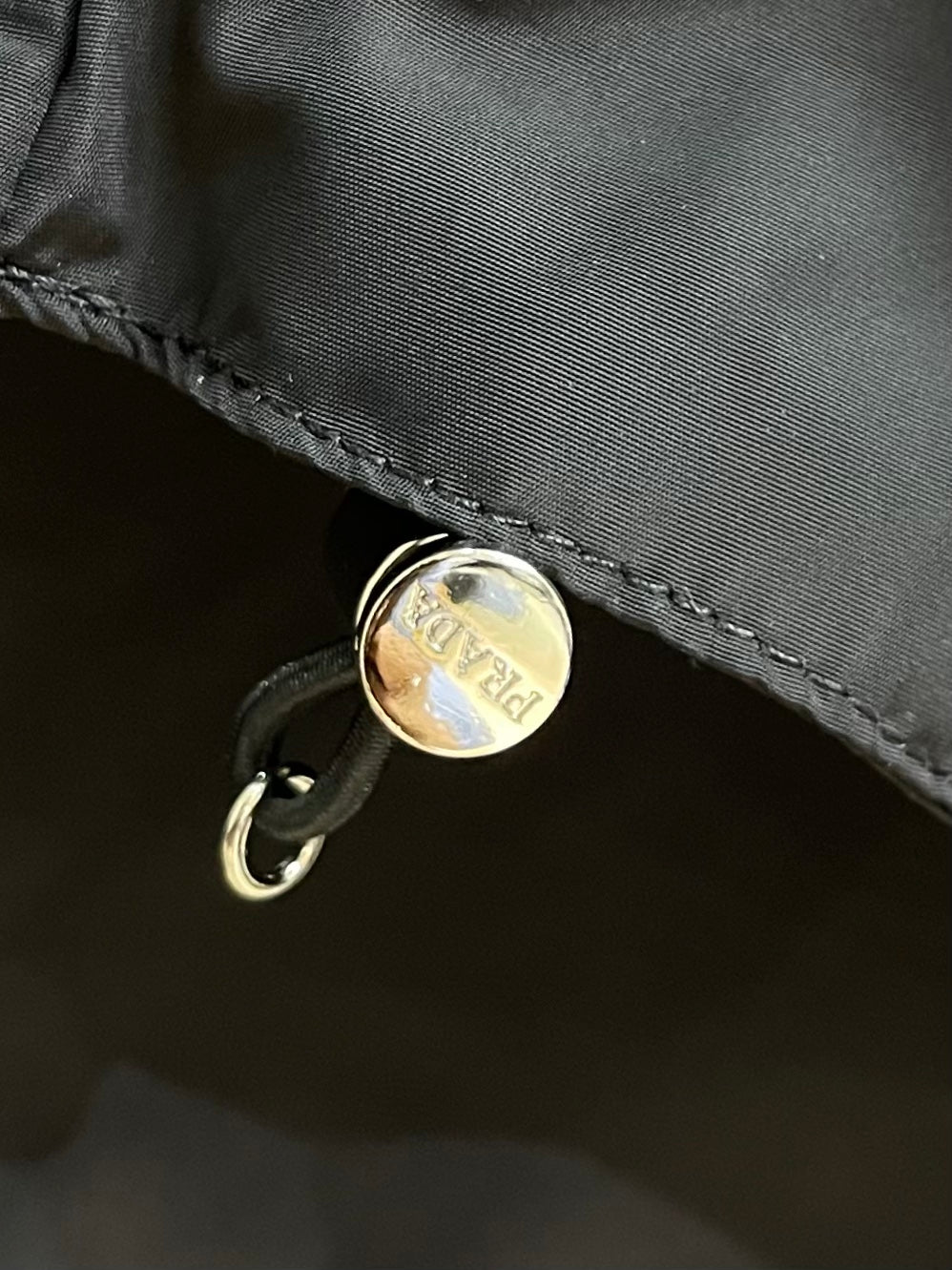 PRA* Technical fabric down jacket with hood