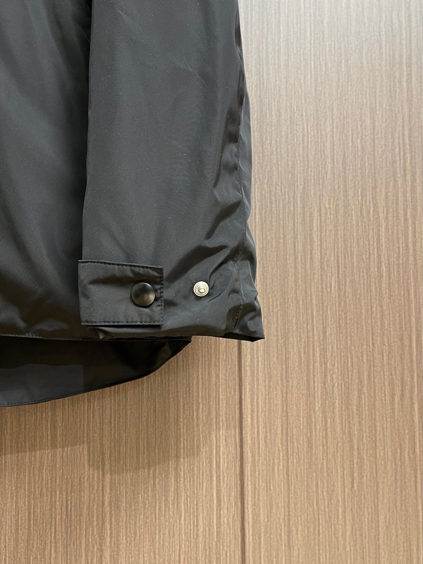 PRA* Technical fabric down jacket with hood