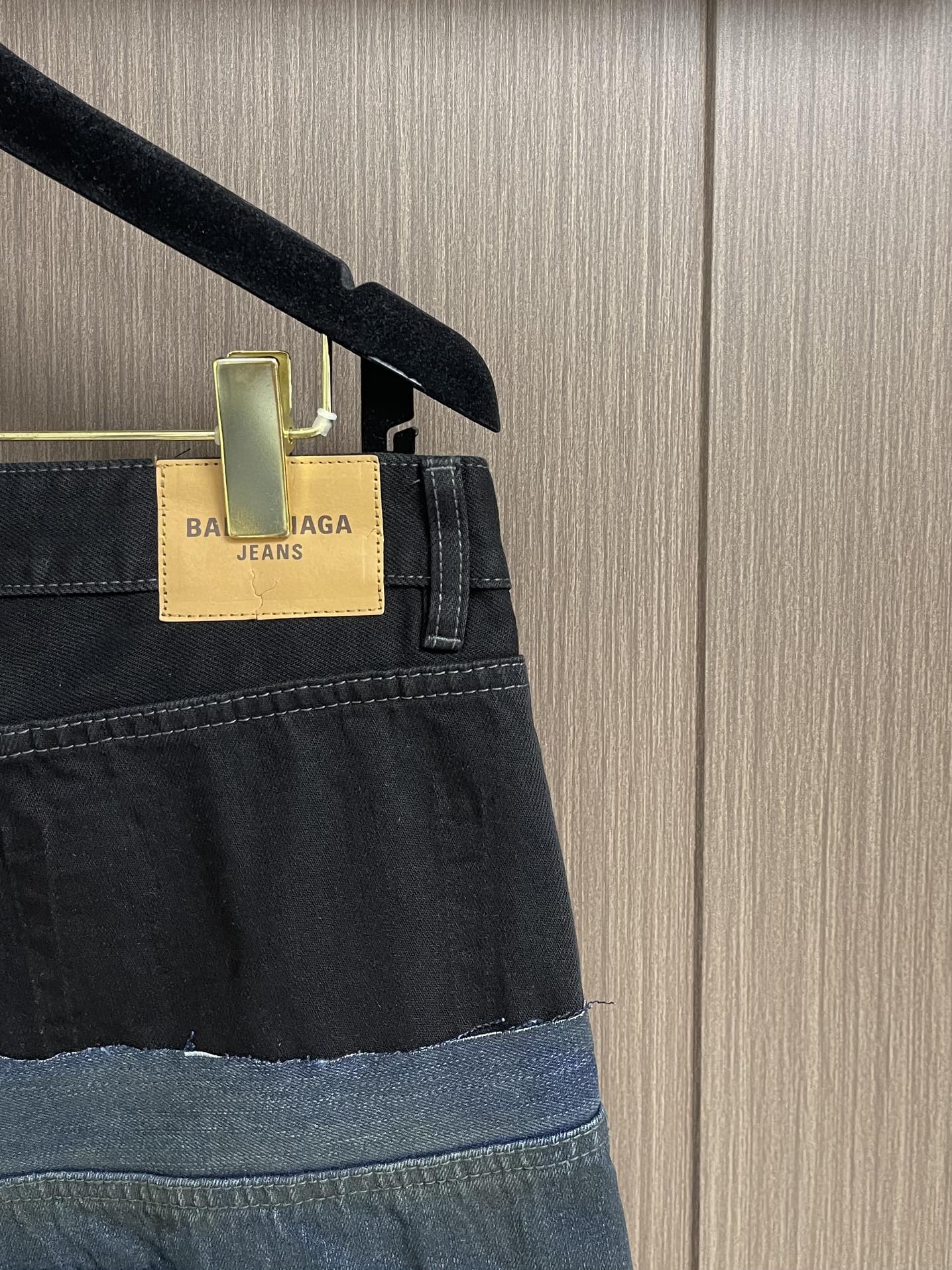 BALENC* Cut-Up Baggy Pants in black denim