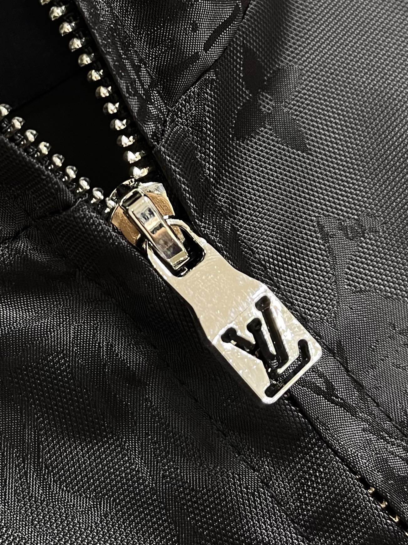 LOUI*V Nylon Windbreaker