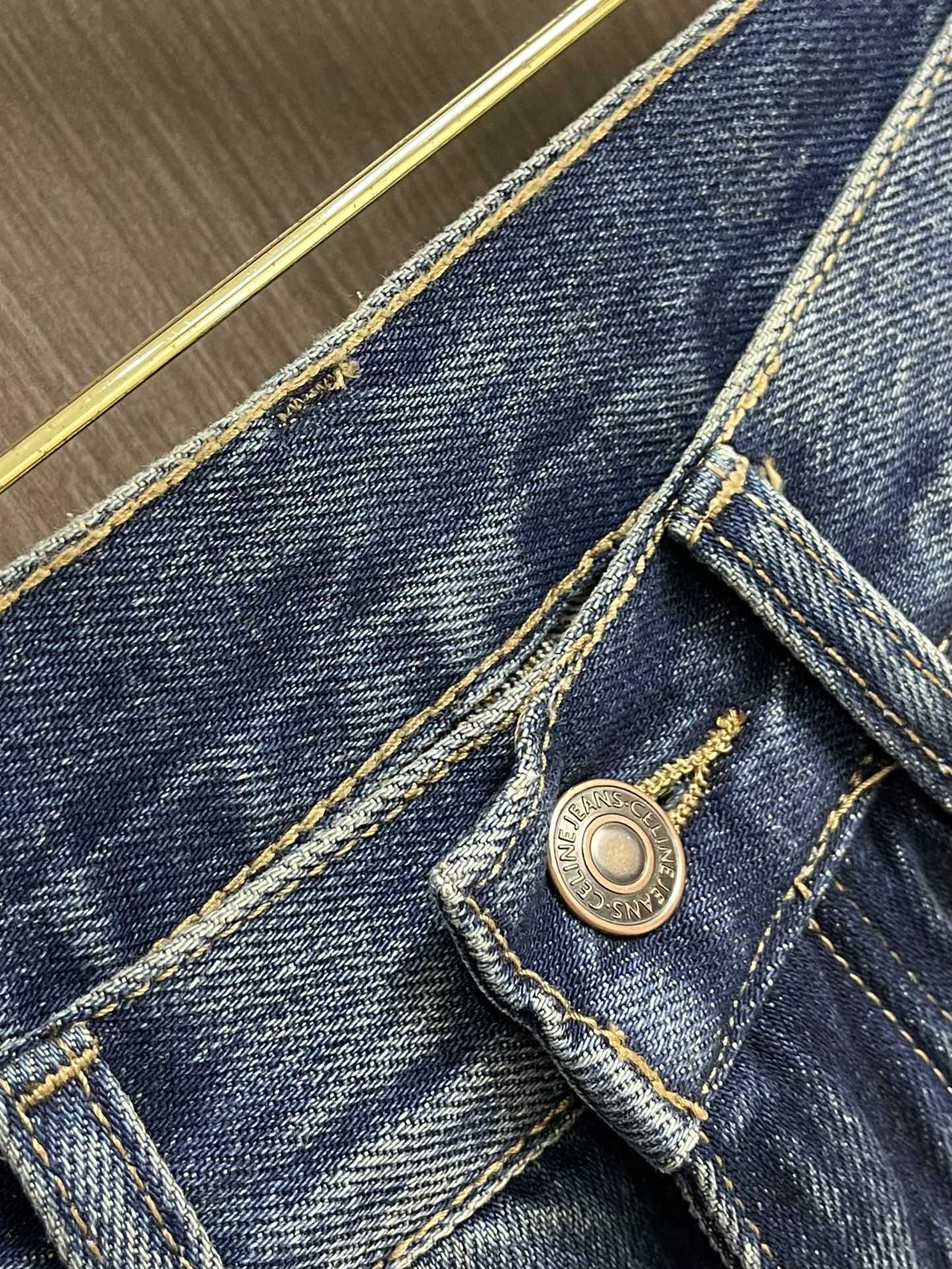 CELI* flared surf jeans in summer dazed wash denim