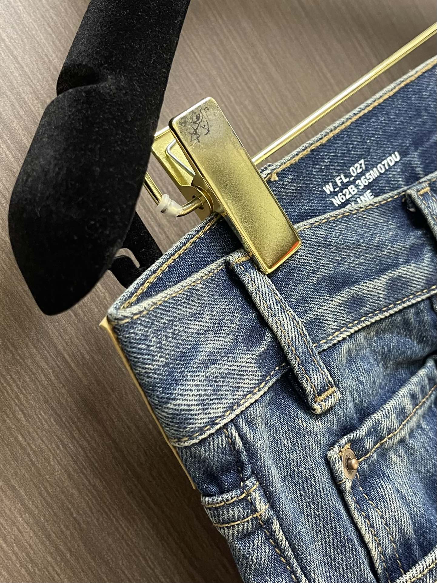 CELI* flared surf jeans in summer dazed wash denim
