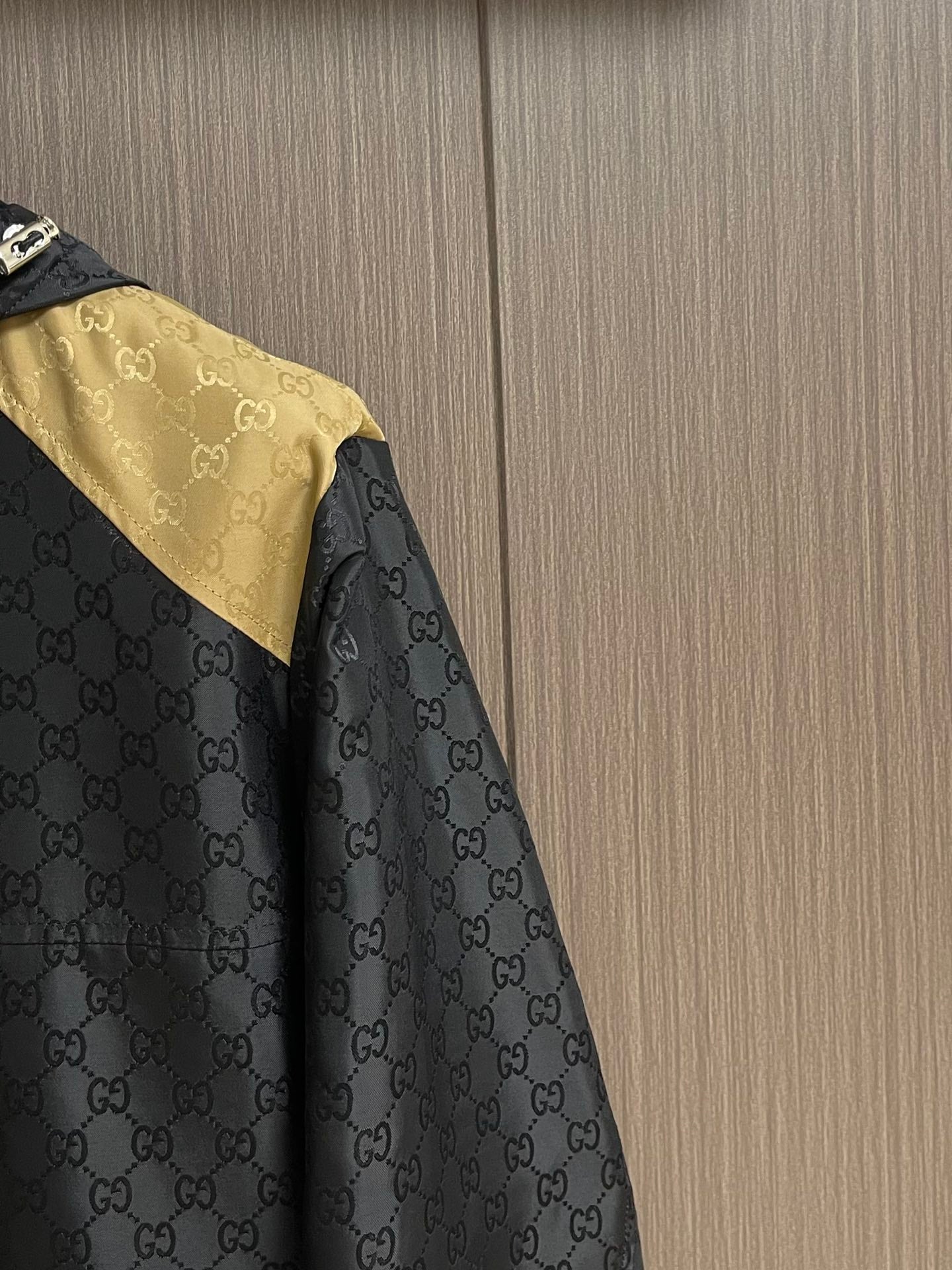 GUC* Allover printed hooded jacket