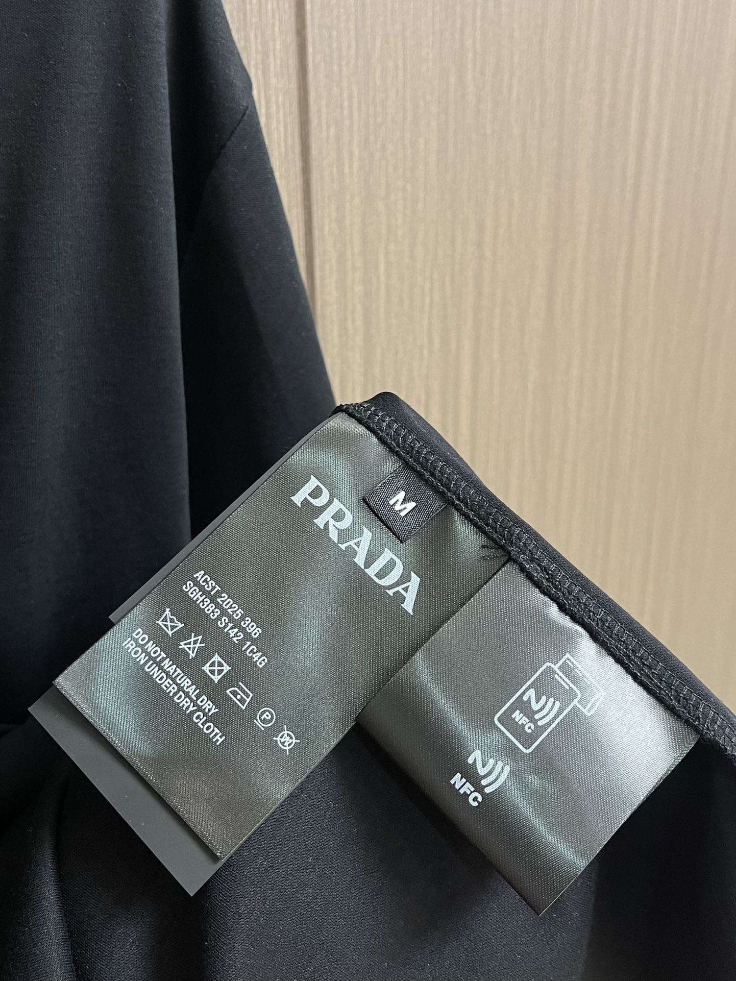 PRA* 3D embroidered lettering T-shirt
