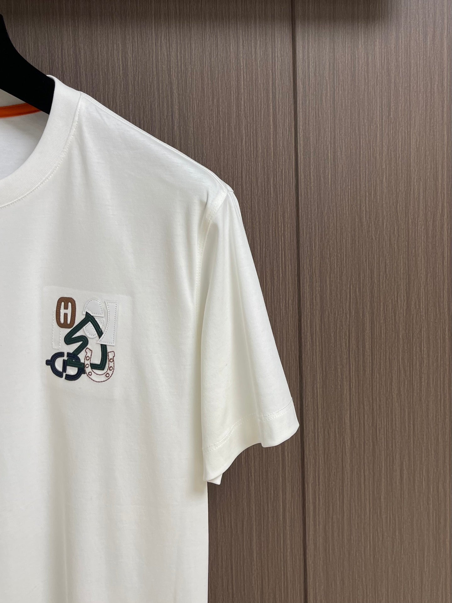 HERM* "H Puzzle" t-shirt with leather detail