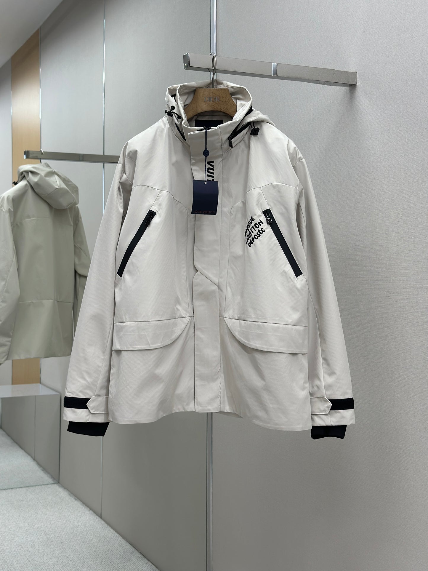 LOUI*V Technical Mid-Length Parka
