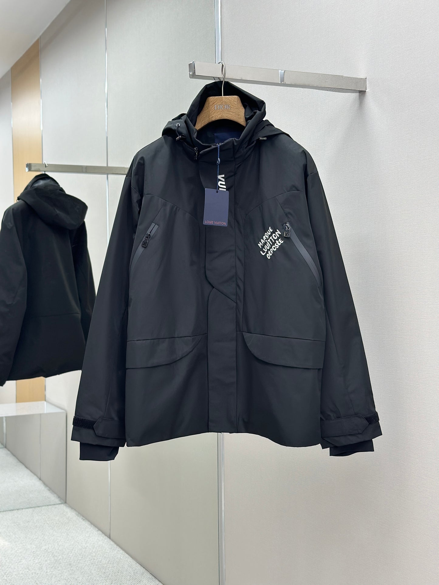 LOUI*V Technical Mid-Length Parka