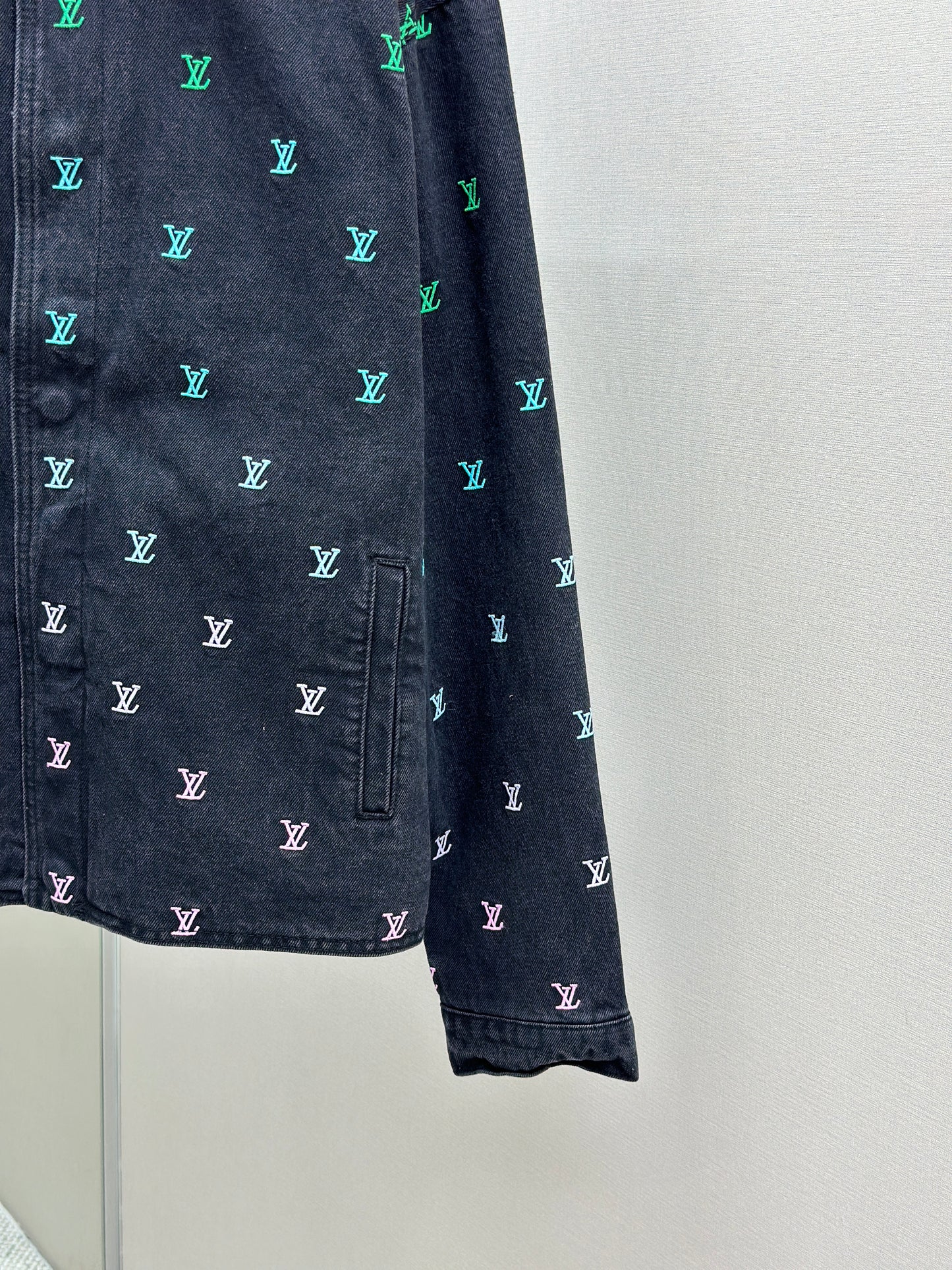 LOUI*V Blason Gradient Embroidered Denim Coach Jacket