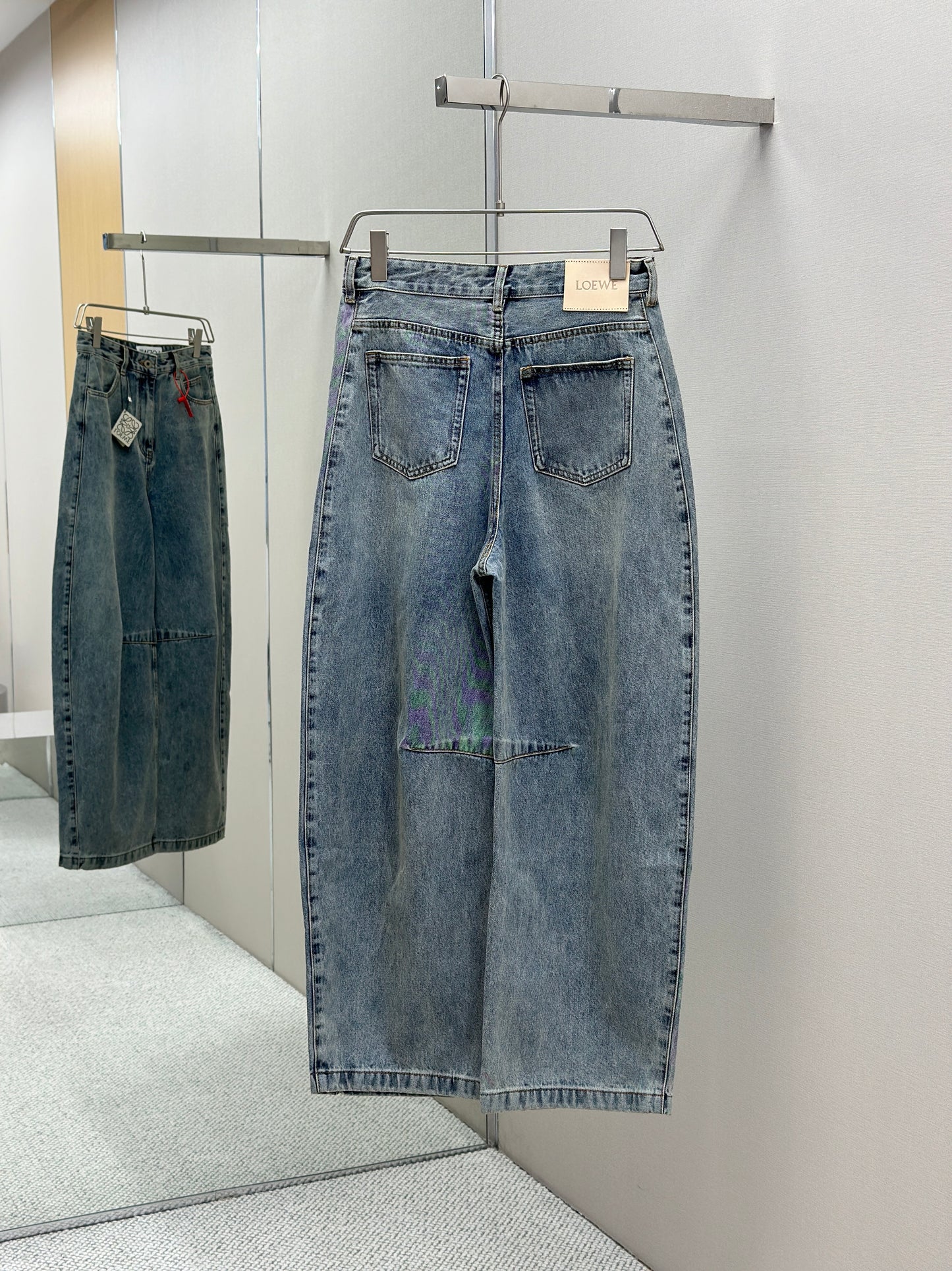 LOE*W Anagram barrel jeans in denim