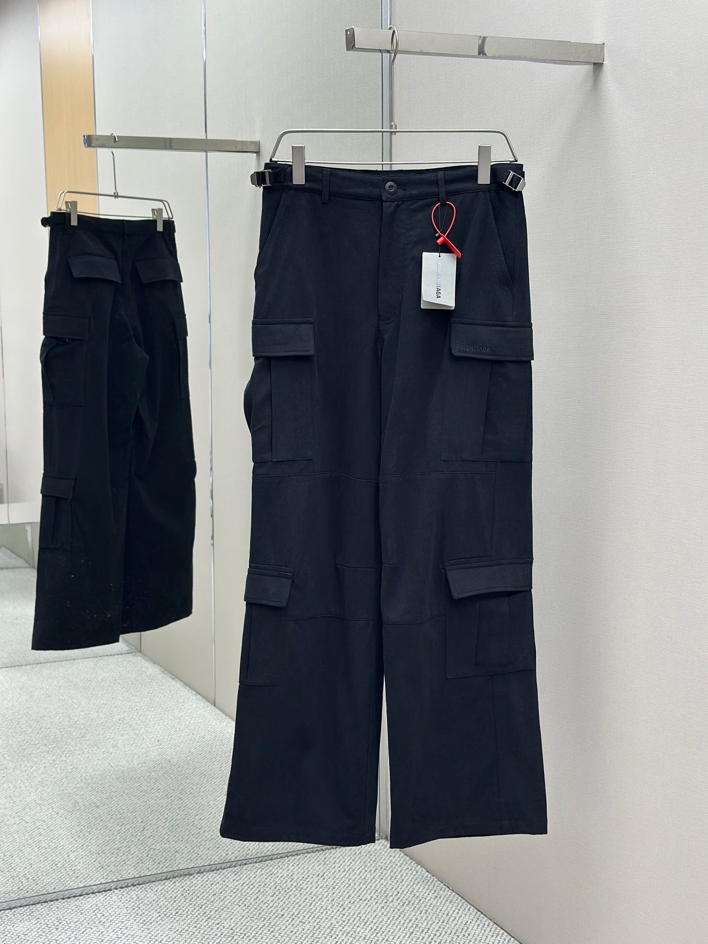 BALENC* Cargo Pants Regular Fit in black workwear twill