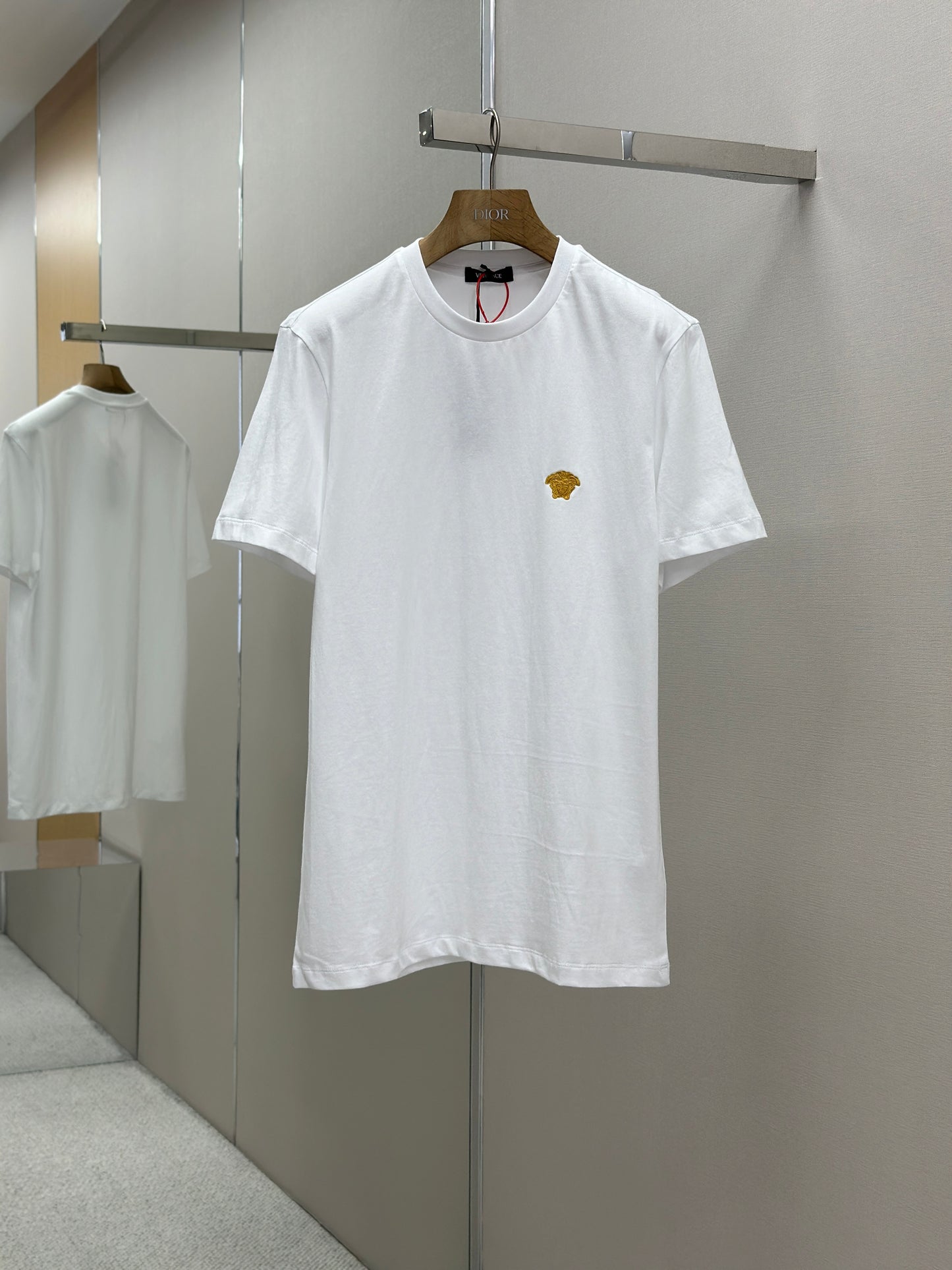 VERSA* Medusa T-Shirt