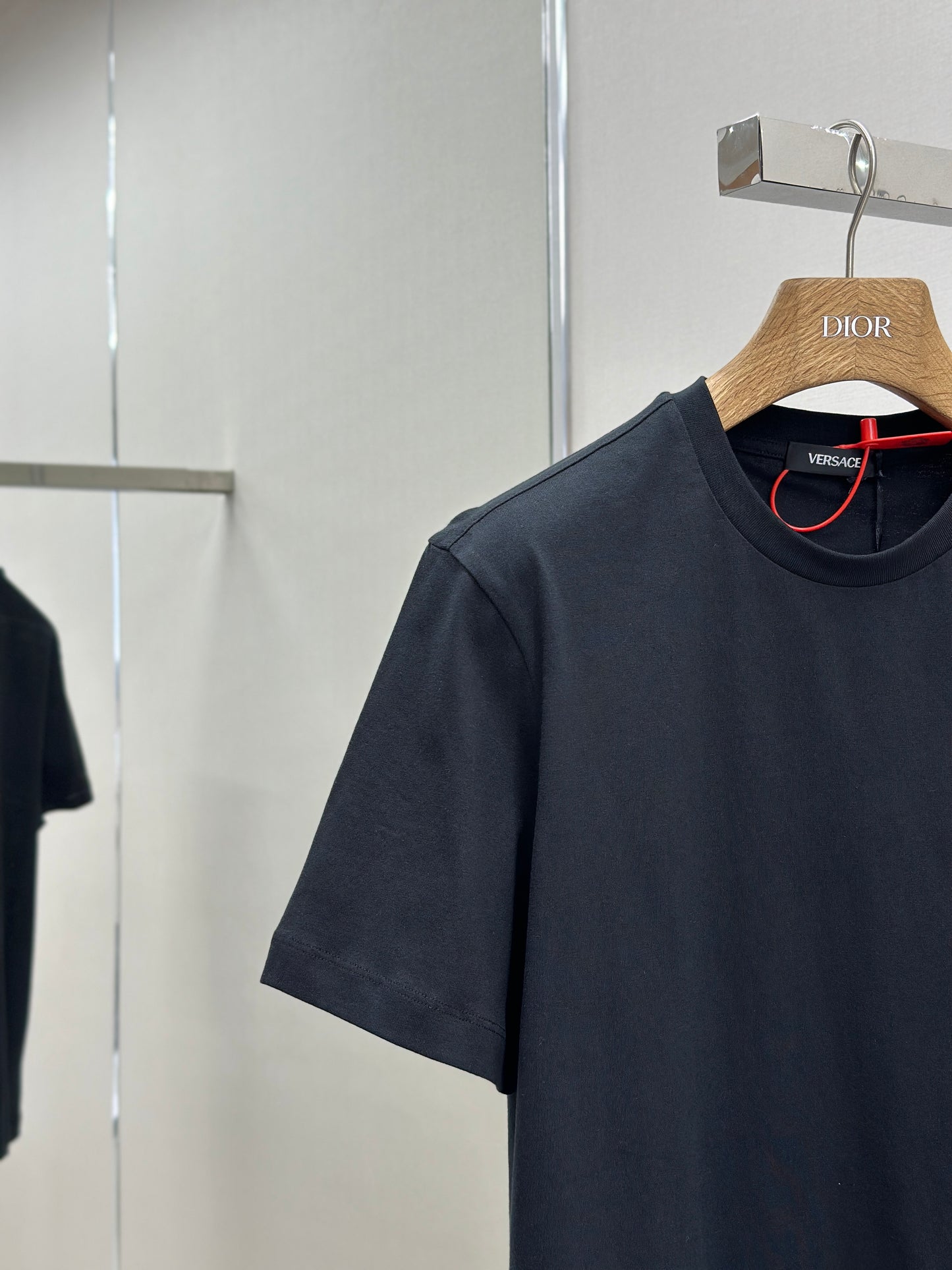 VERSA* Medusa T-Shirt