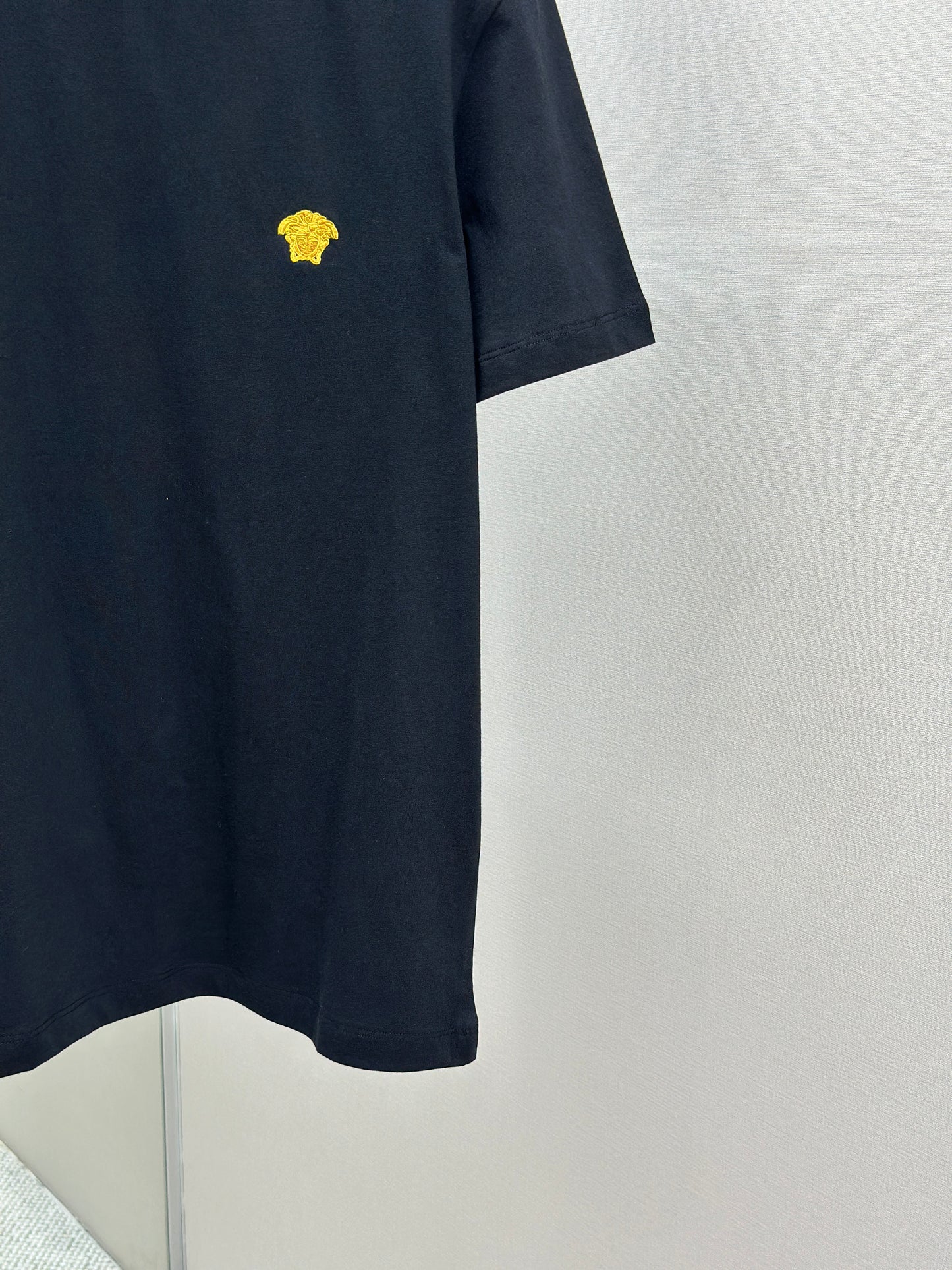 VERSA* Medusa T-Shirt