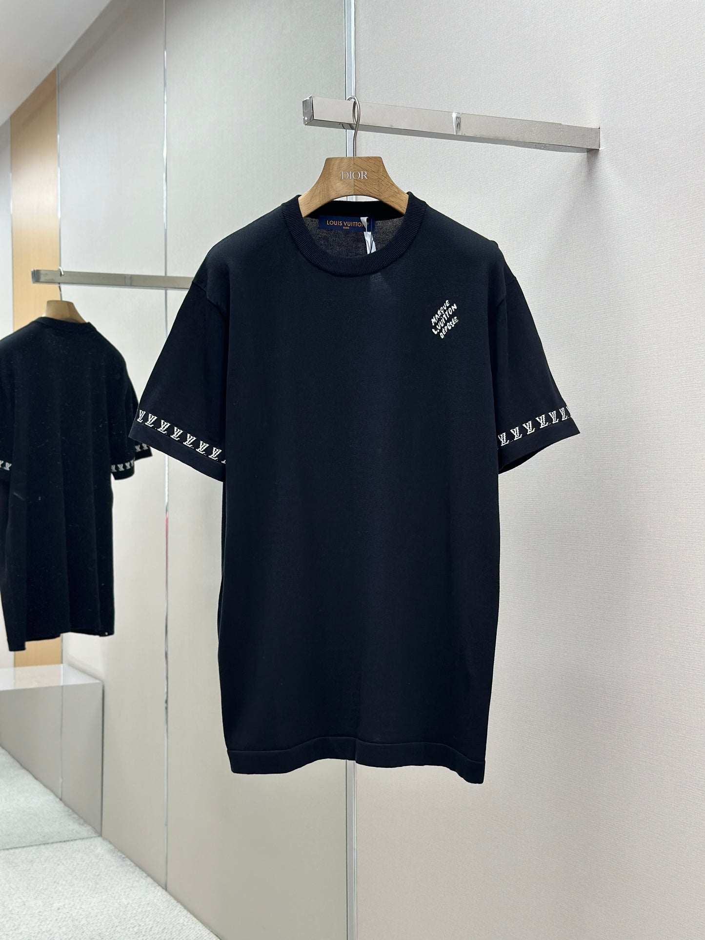 LOUI*V Signature Short-Sleeved Crewneck