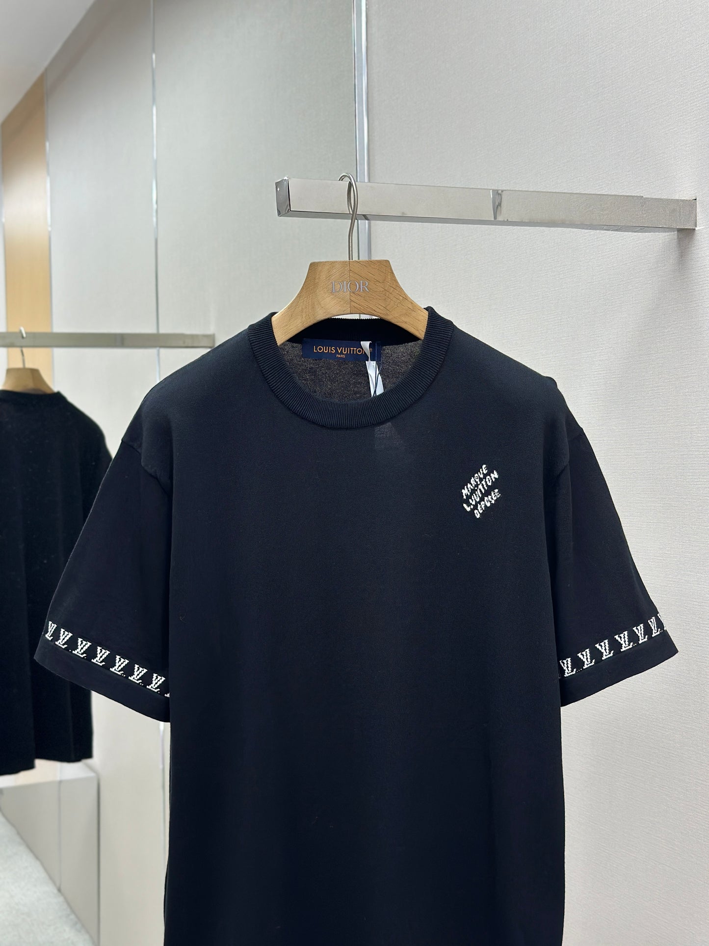 LOUI*V Signature Short-Sleeved Crewneck