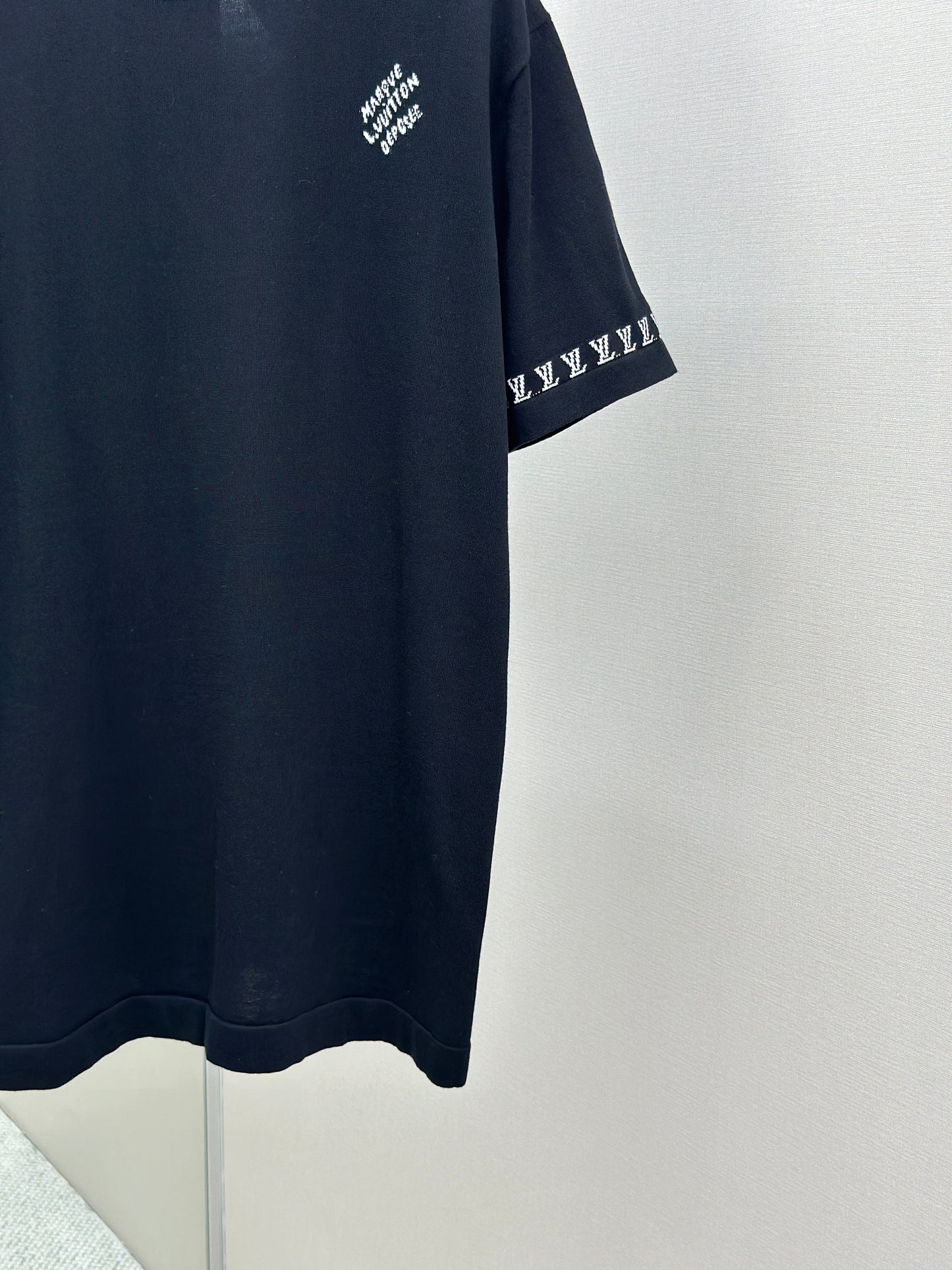 LOUI*V Signature Short-Sleeved Crewneck