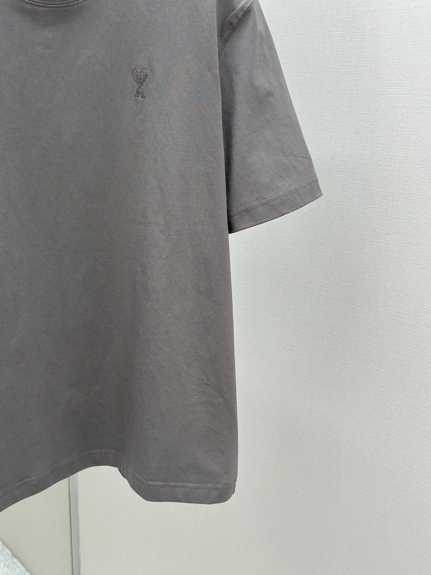 Am1 de Coeur Taupe Cotton Tonal T-Shirt