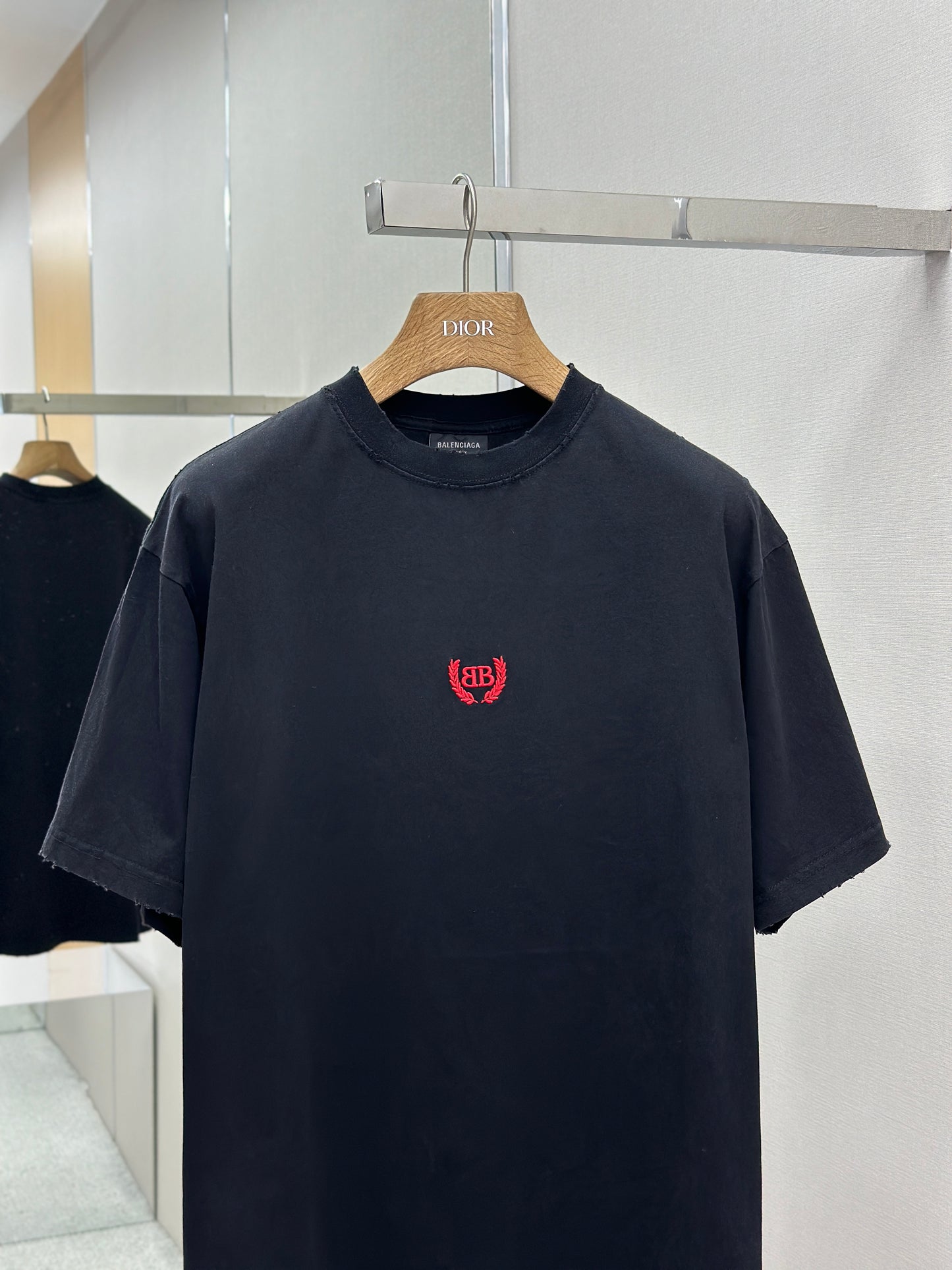 BALENC* Men's Laurel Classic T-shirt Medium Fit in Faded Black